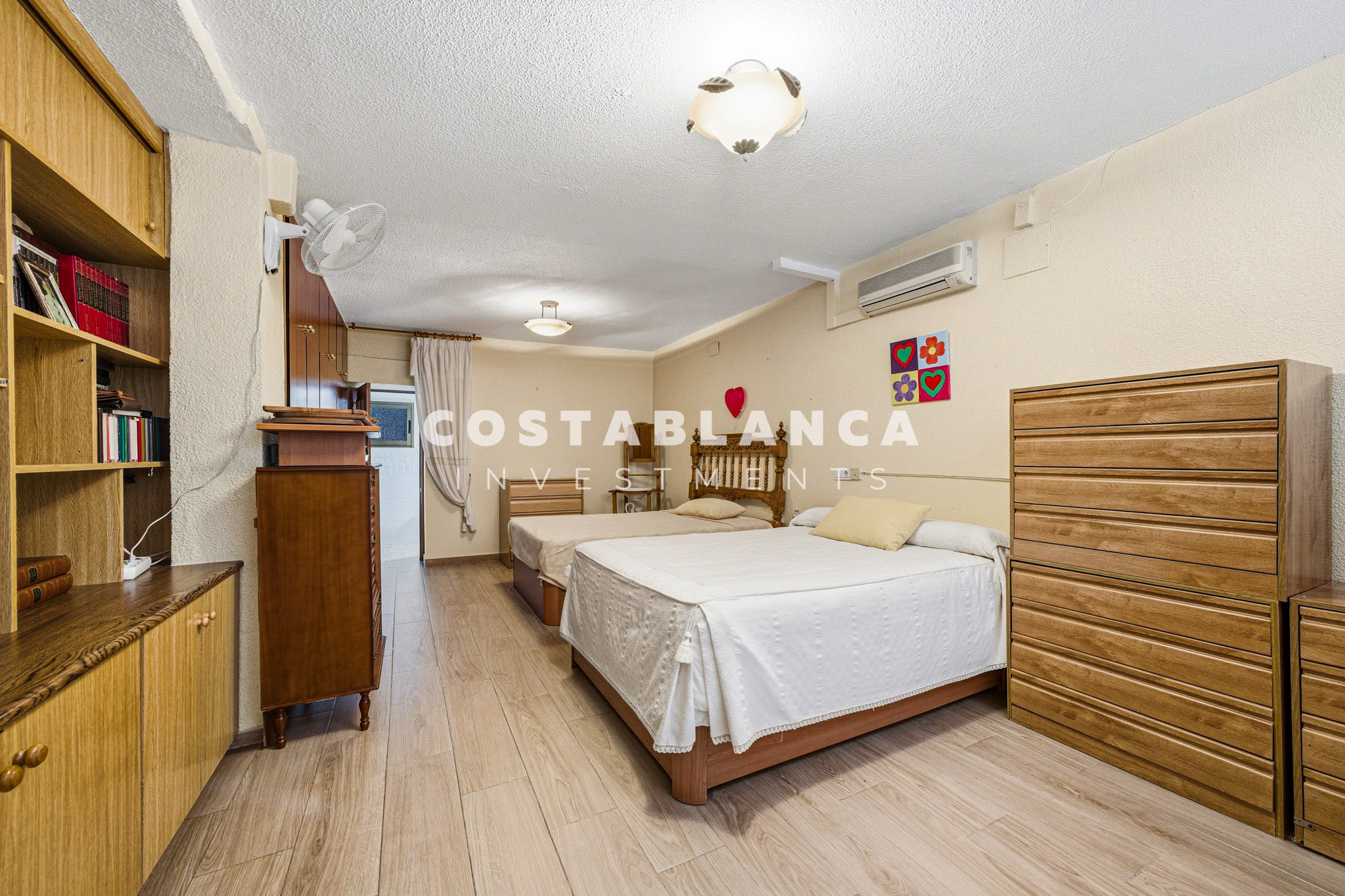 Large Family Home with Pool and Summer Kitchen for sale in La Nucía