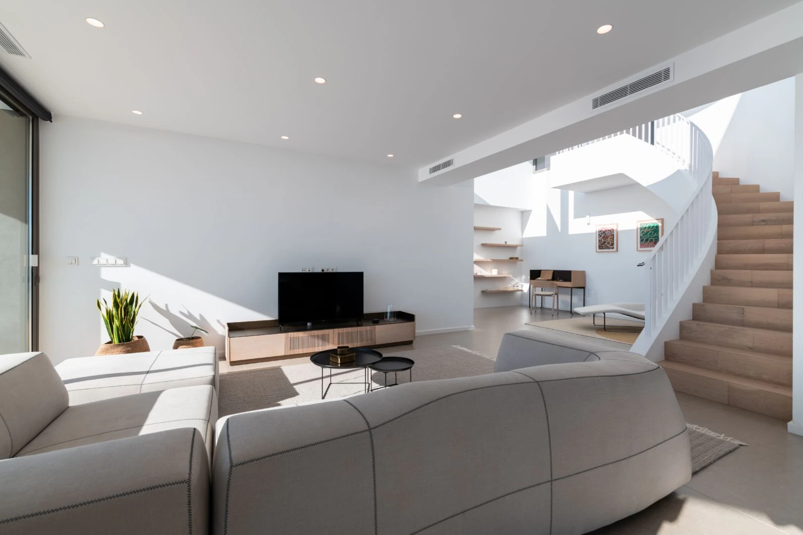 Villa Veleta - Luxury Modern Villa in Cumbre del Sol