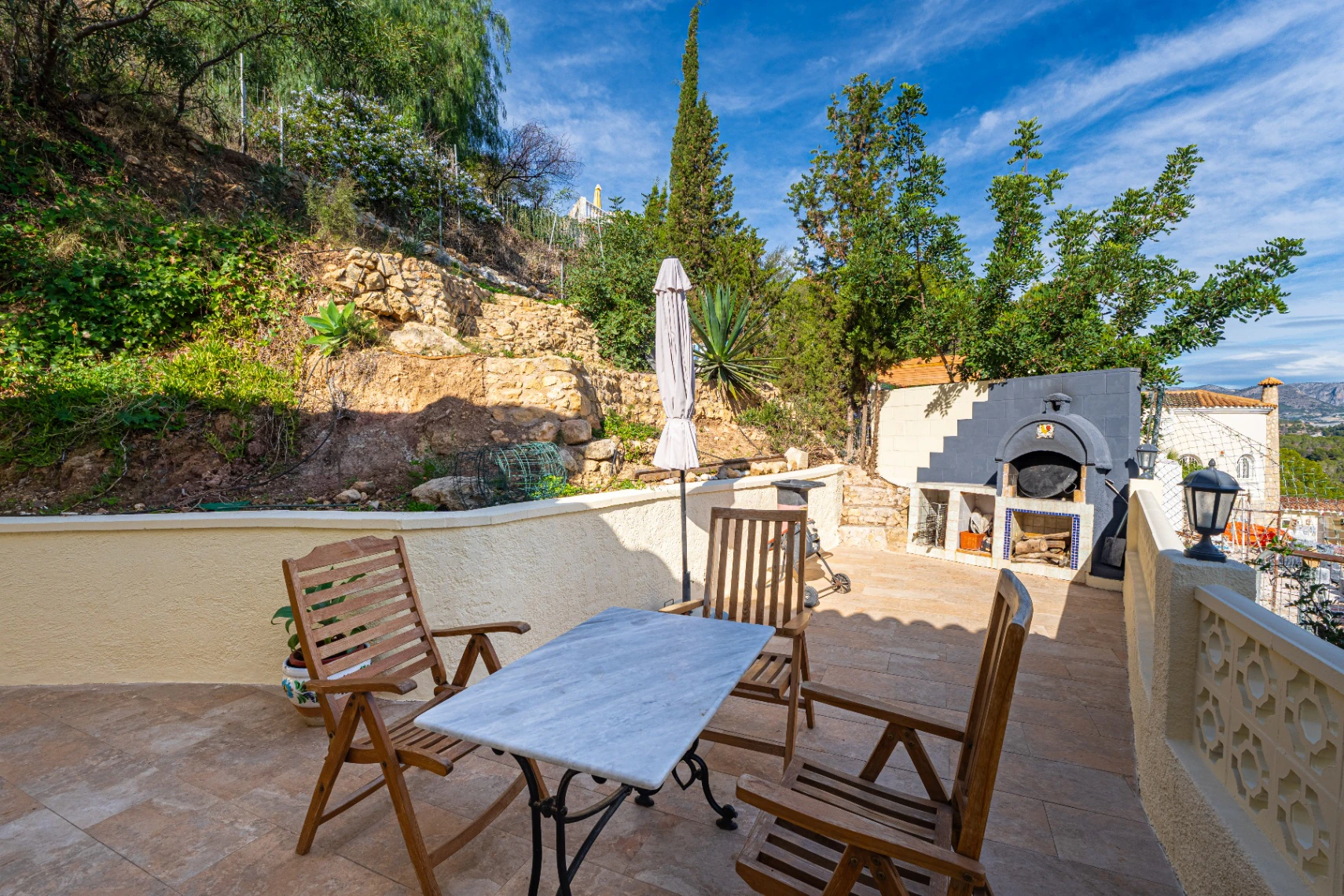 Mediterranean Villa with Sea and Mountain Views for sale in La Nucia