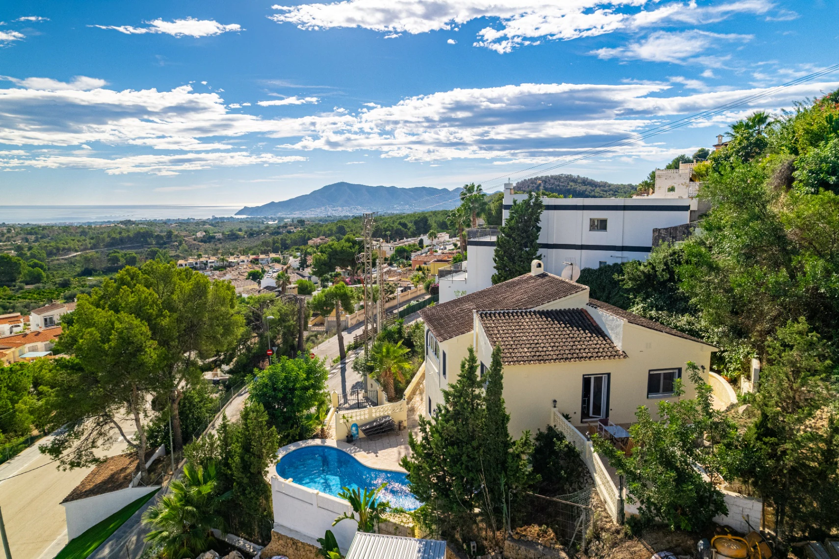 Mediterrane Villa mit Meer- und Bergblick zu verkaufen in La Nucia