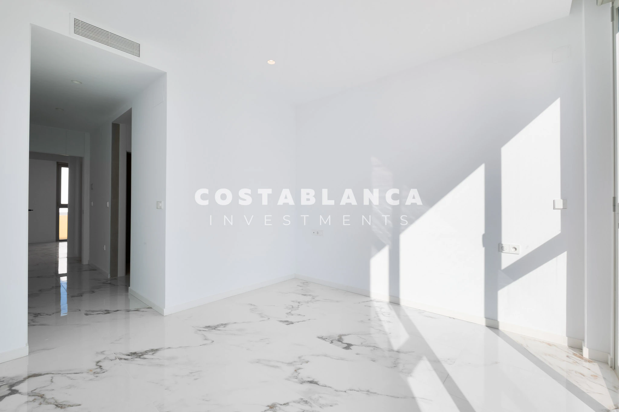 Exceptional First Line Penthouse with Panoramic Sea Views in Villajoyosa