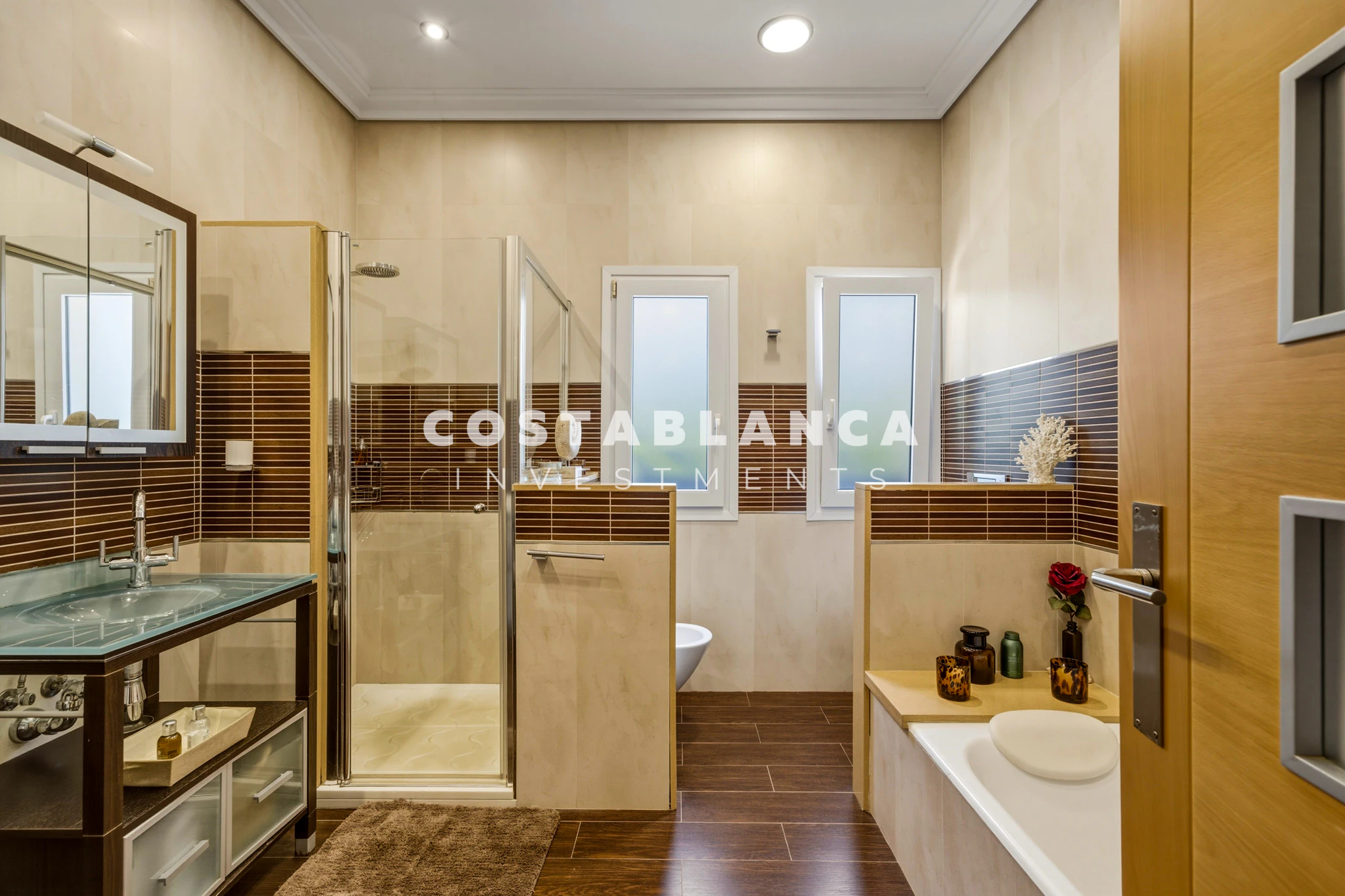 Hermosa Villa en Calpe con Piscina y vistas a la Montaña