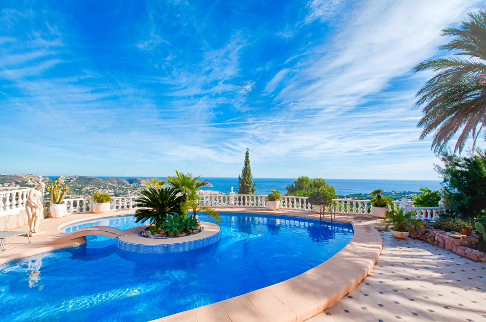 продажа. Шале/Вилла в Moraira