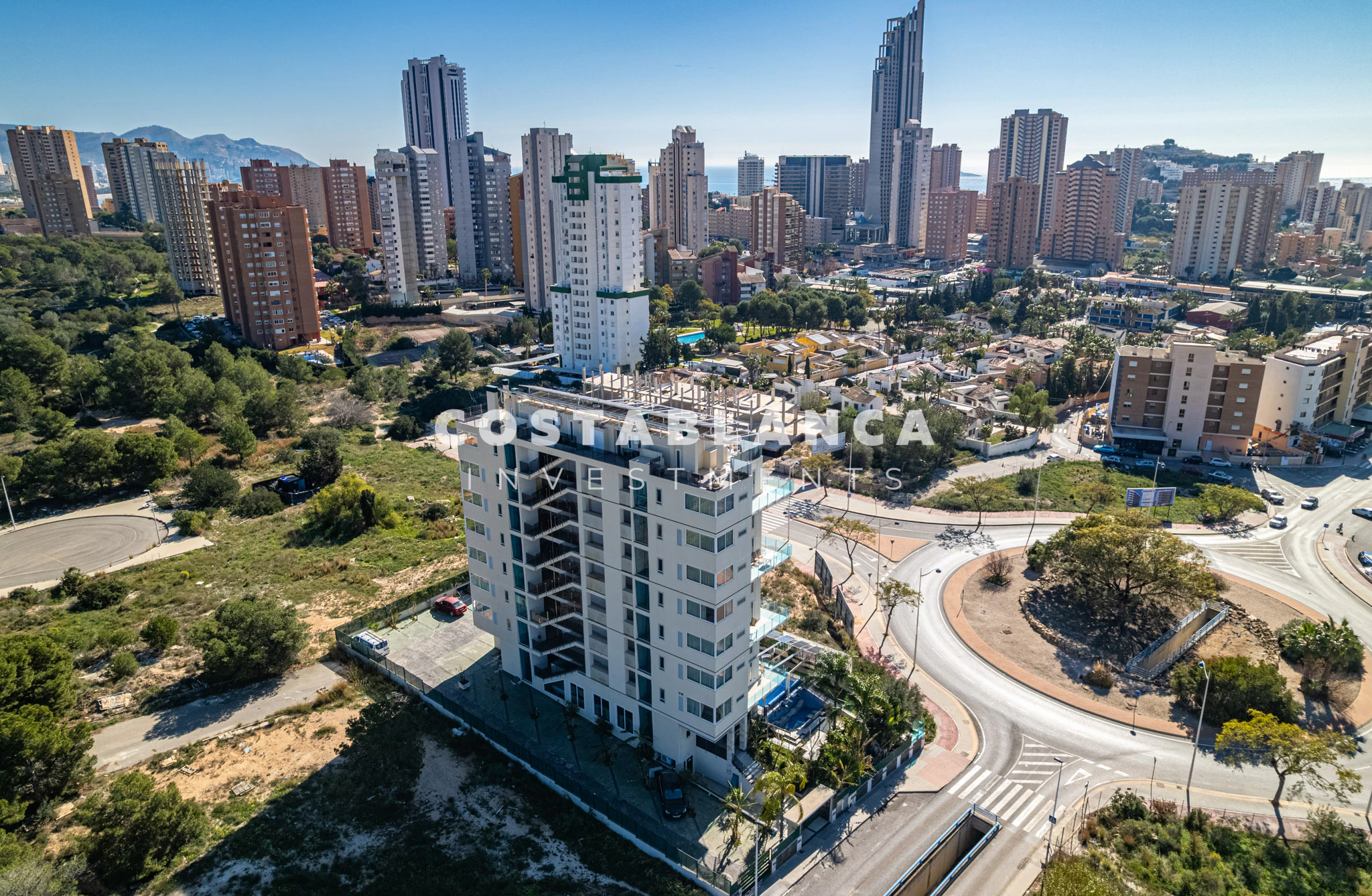 Stylish 2 Bedroom apartment Near Beach and Shopping for sale in Finestrat