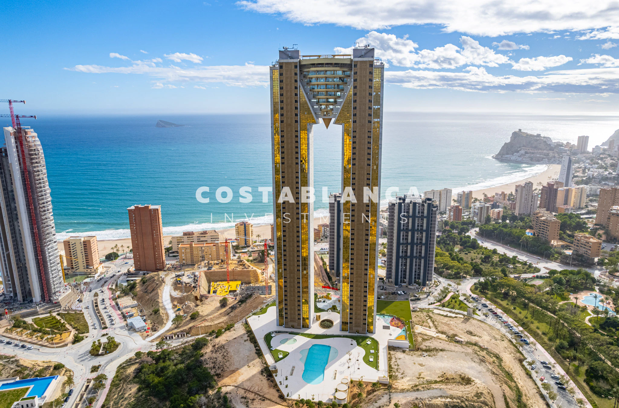 Appartement de luxe au 37e étage avec vues panoramiques sur la mer à Benidorm