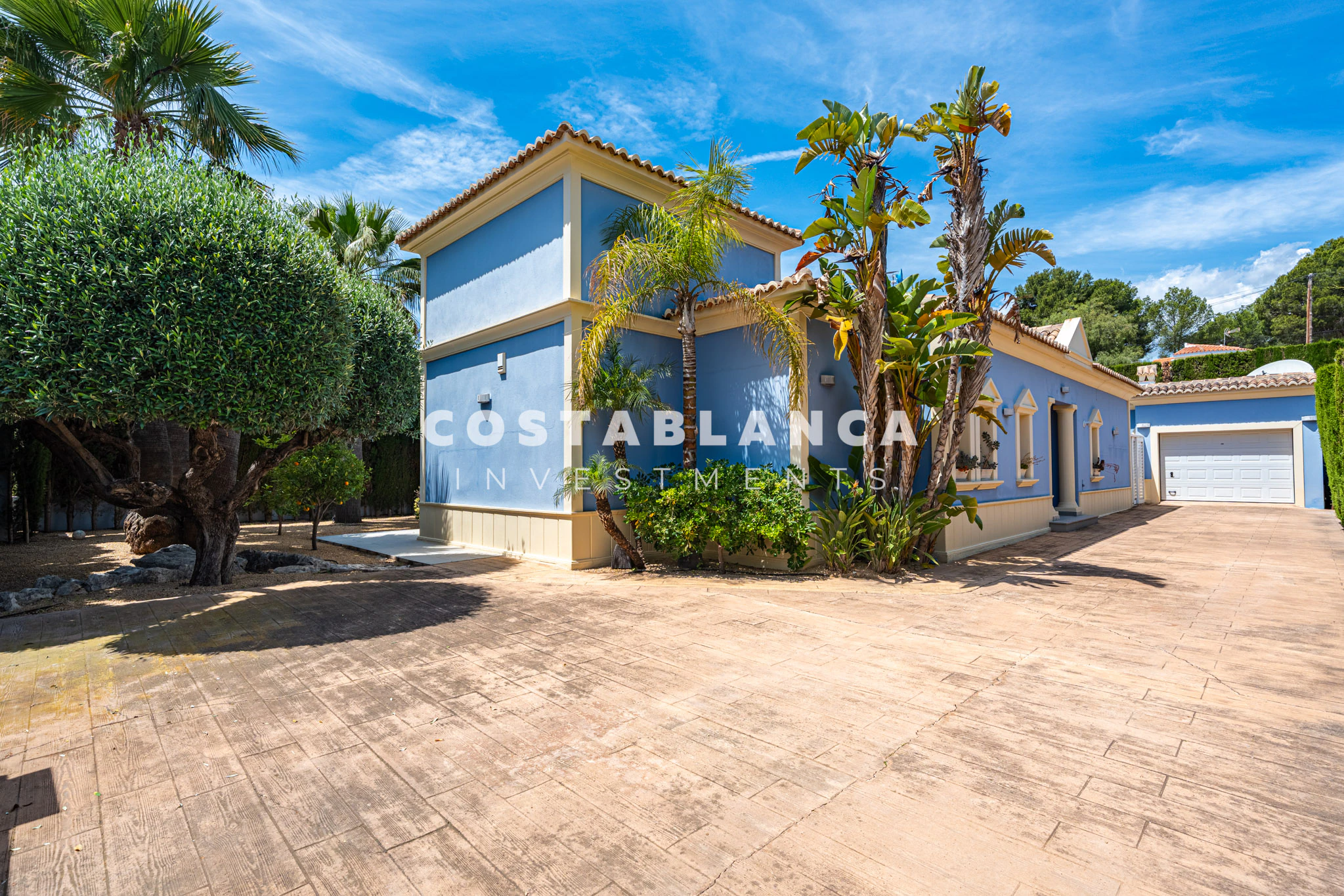 Hermosa Villa en Calpe con Piscina y vistas a la Montaña