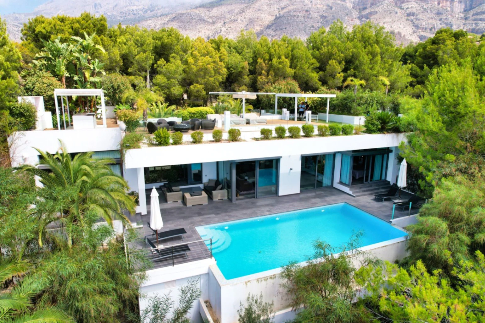 Exclusiva Villa en Altea La Vella con azotea y vistas al mar en venta