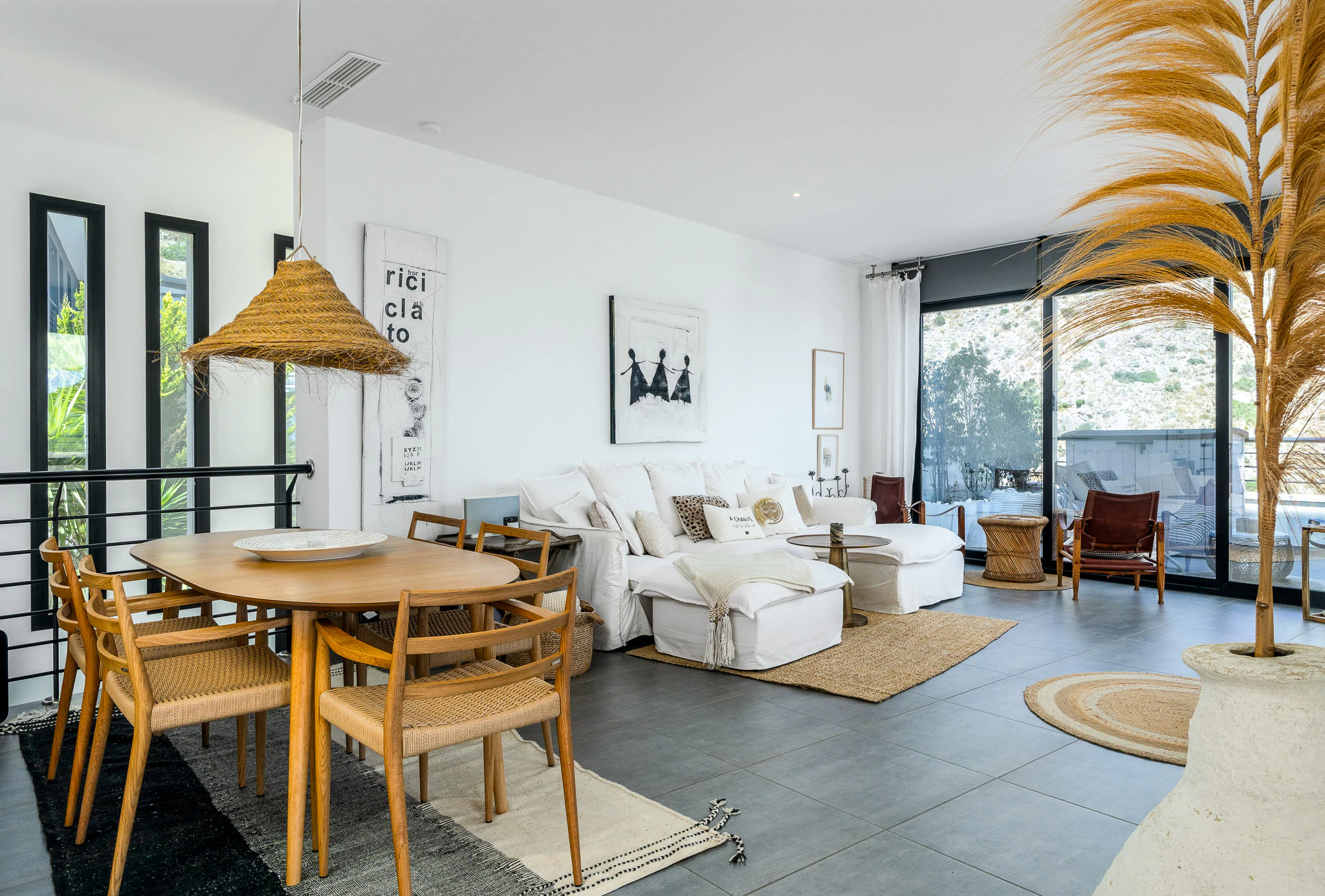 Luxury Villa in Altea with open views and High-End Finishes