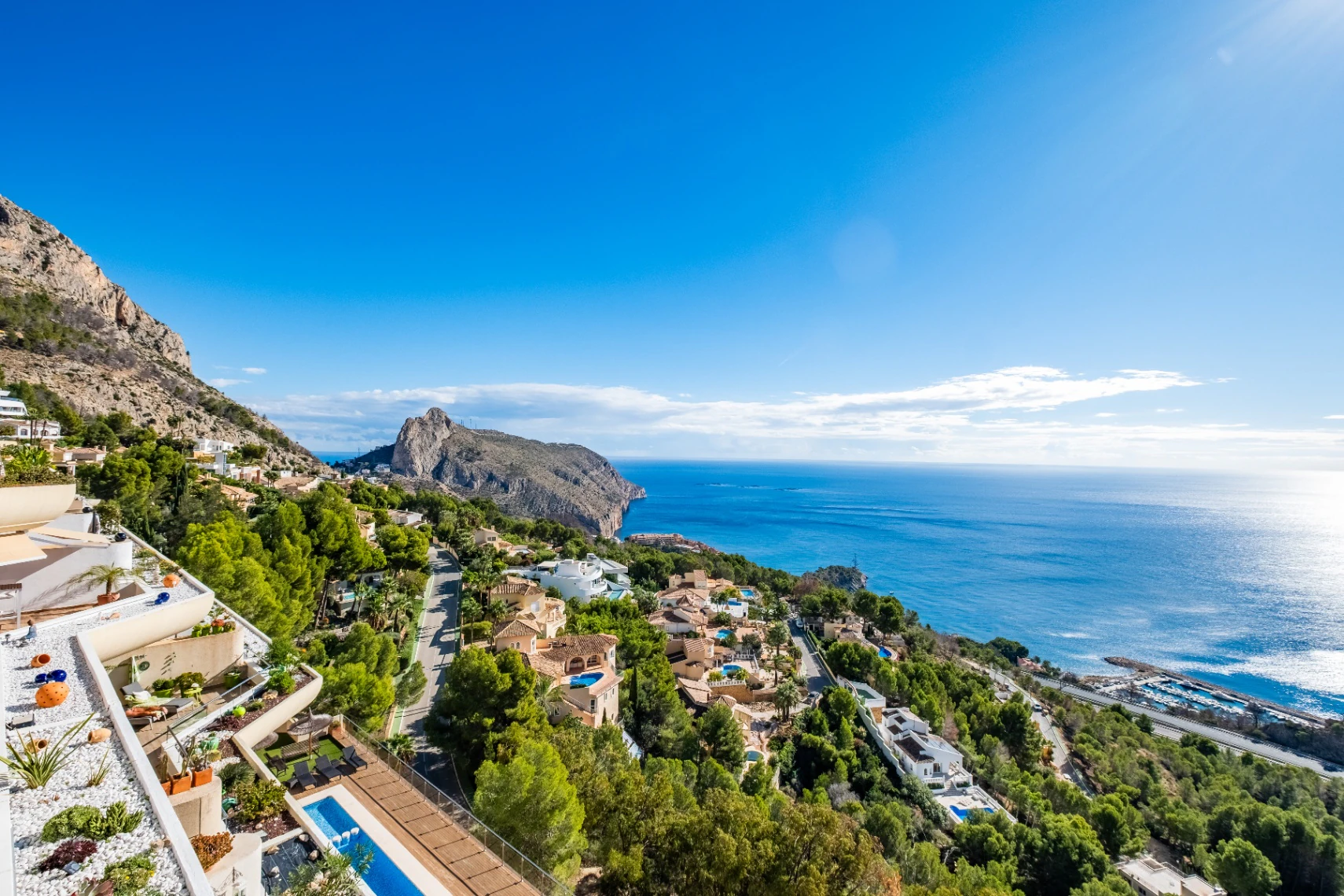Penthouse panoramique avec vue sur la mer à vendre à Altea Hills