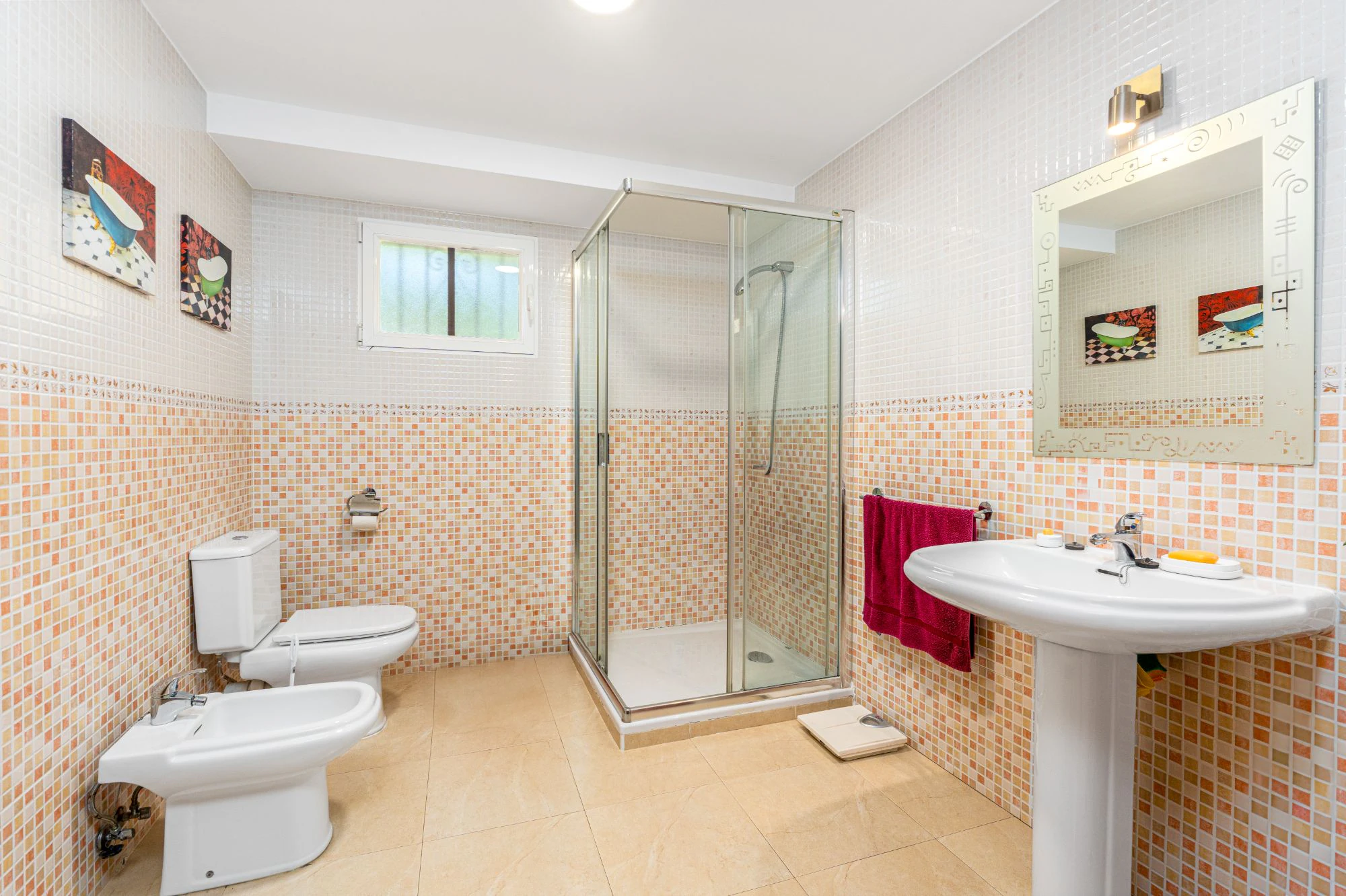VILLA SPACIEUSE RÉNOVÉE À LA NUCIA AVEC PISCINE ET EXCELLENTS ESPACES EXTERIEURS À VENDRE À LA NUCIA