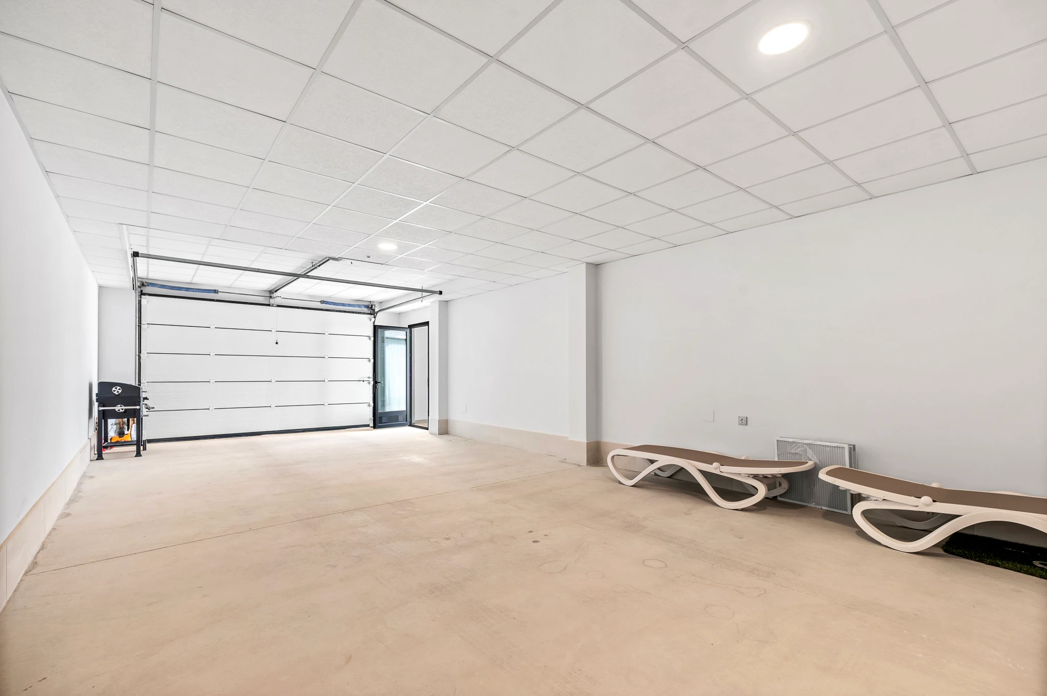 Villa Moderna en Venta en Finestrat con Garaje y Solarium