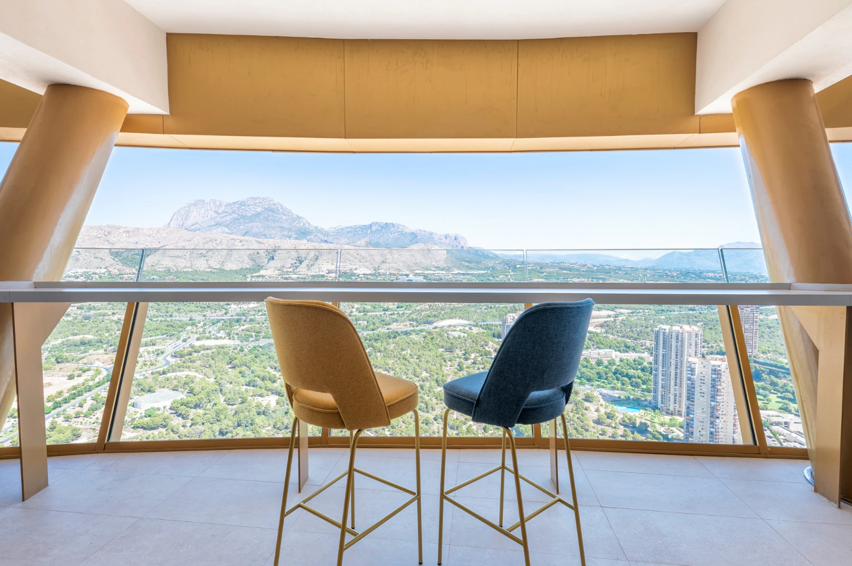 43. Etage Residence mit Meer- und Bergblick zu verkaufen in Benidorm