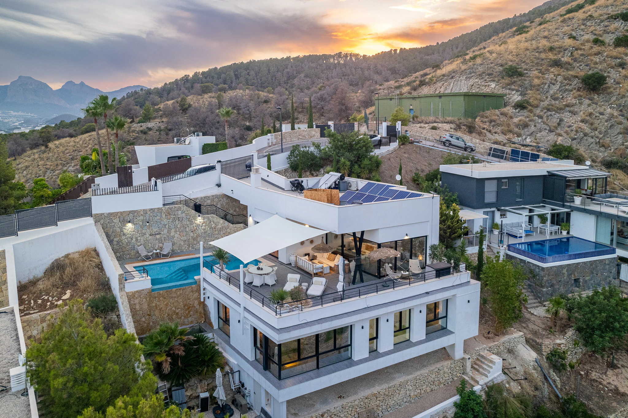 Luxury Villa in Altea with open views and High-End Finishes