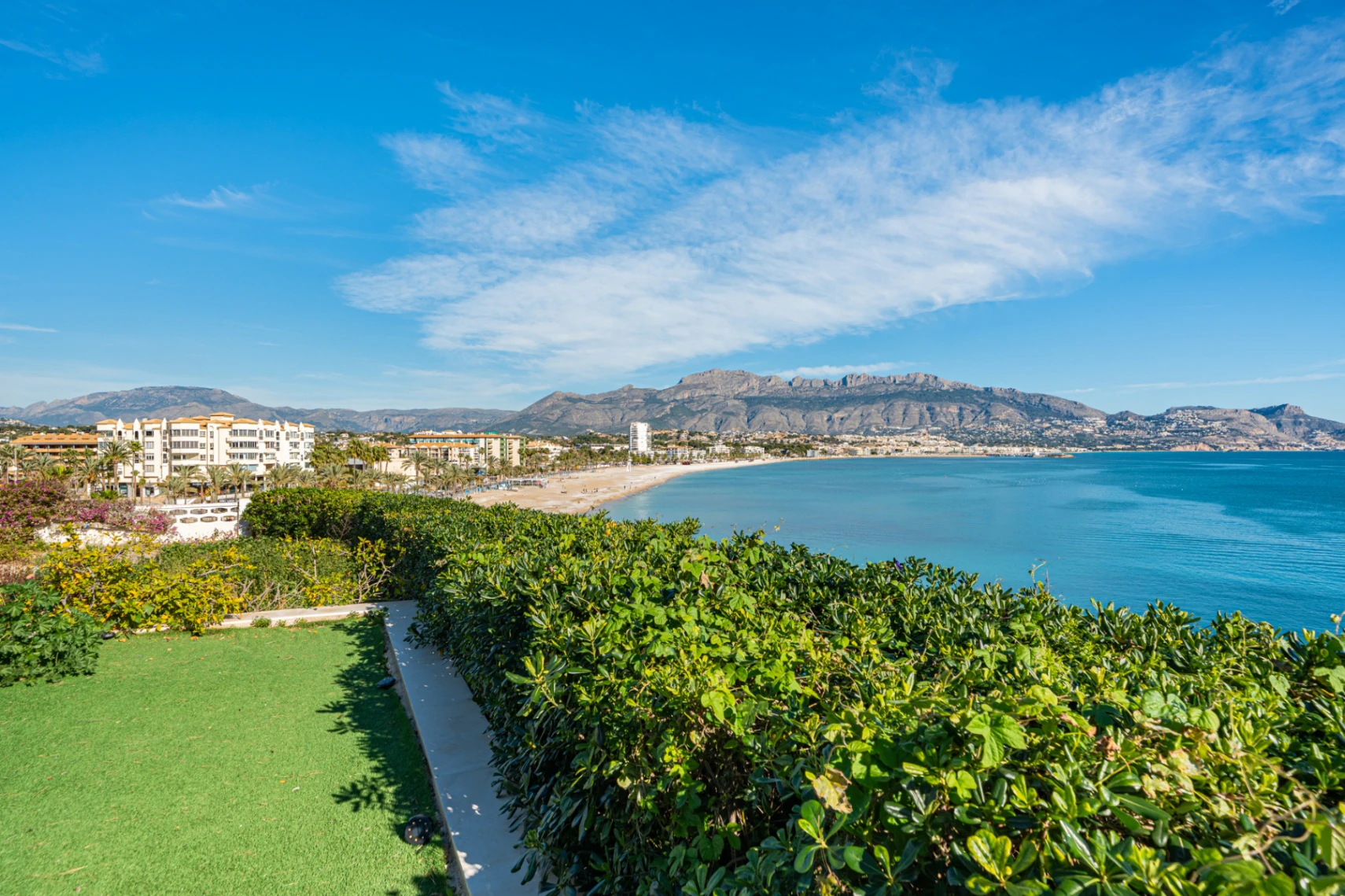 Eine einmalige Gelegenheit am Klippenrand zum Verkauf in El Albir