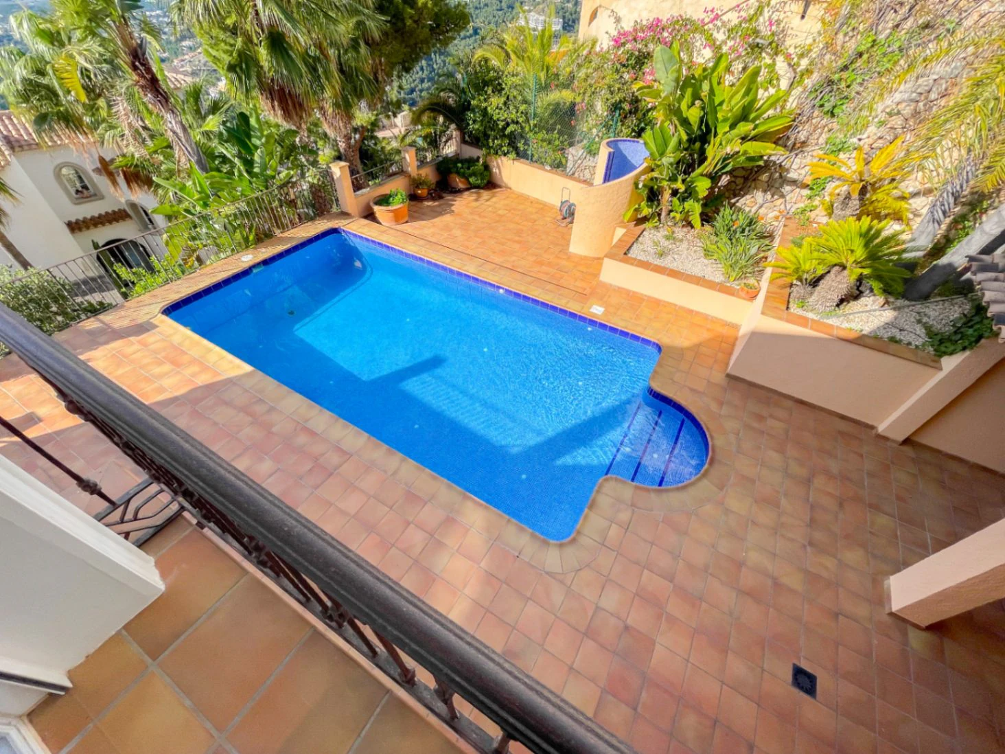 Villa méditerranéenne avec appartement d’hôtes et vue panoramique sur la mer à vendre à Altea Hills