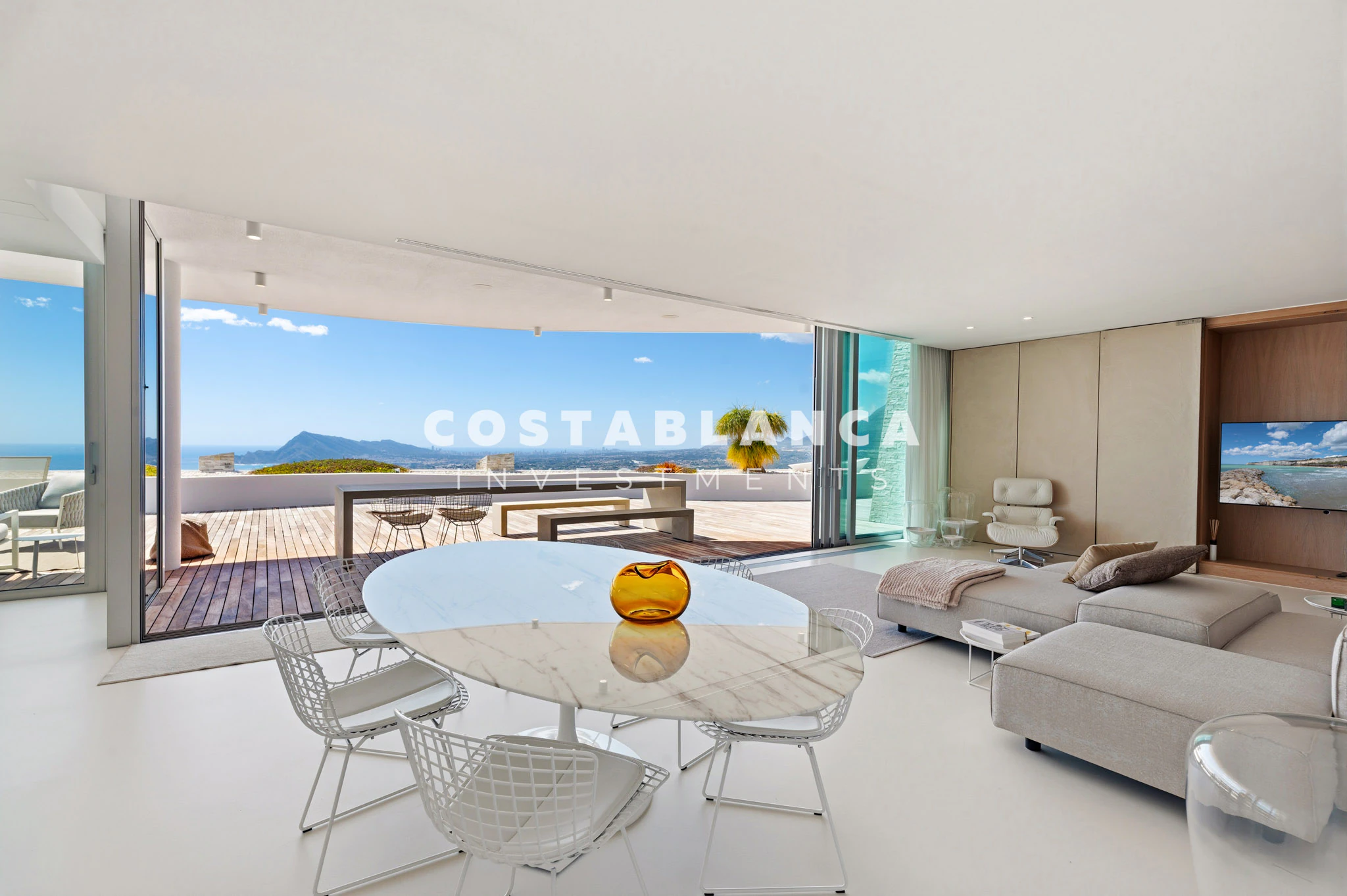 Luxury Penthouse with Panoramic Sea & Mountain Views for sale in Altea La Vella