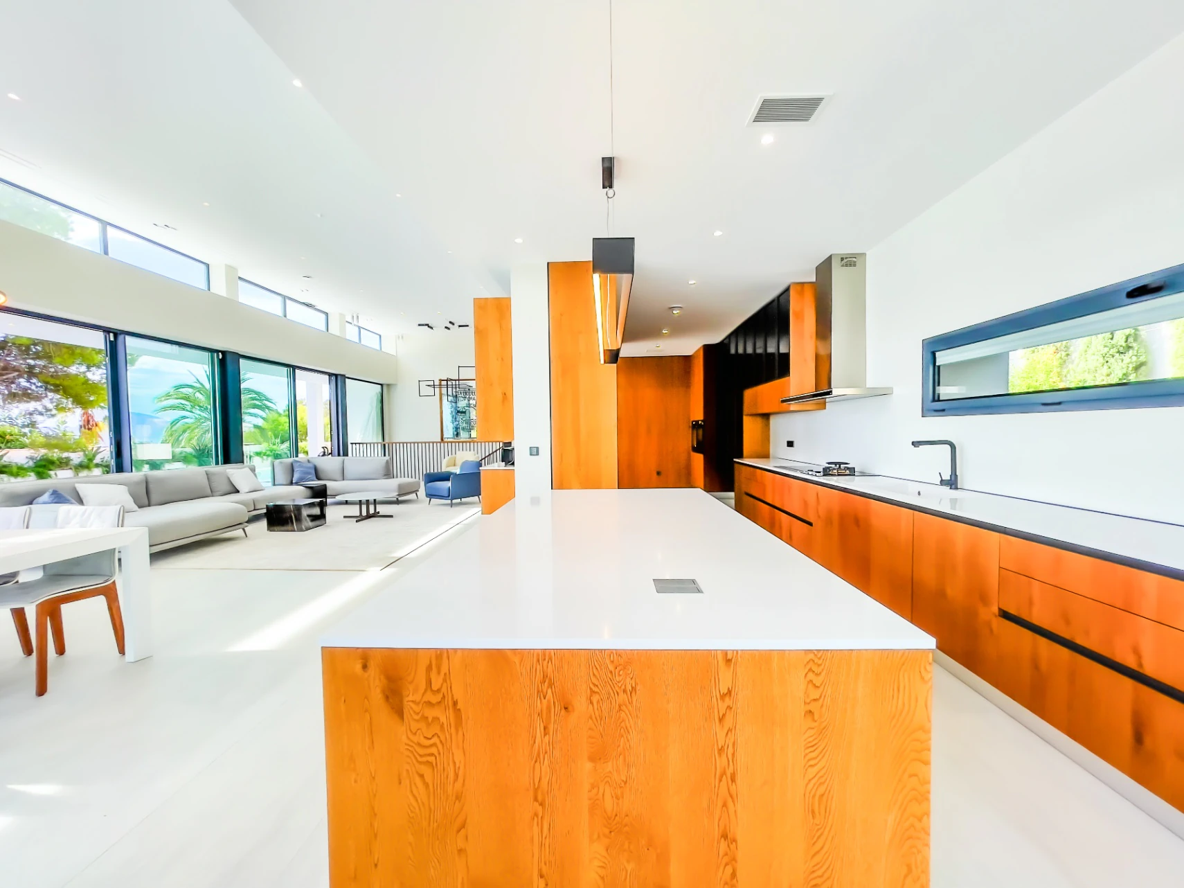 First Line Luxury Villa for Sale in Altea with Private Beach Acces