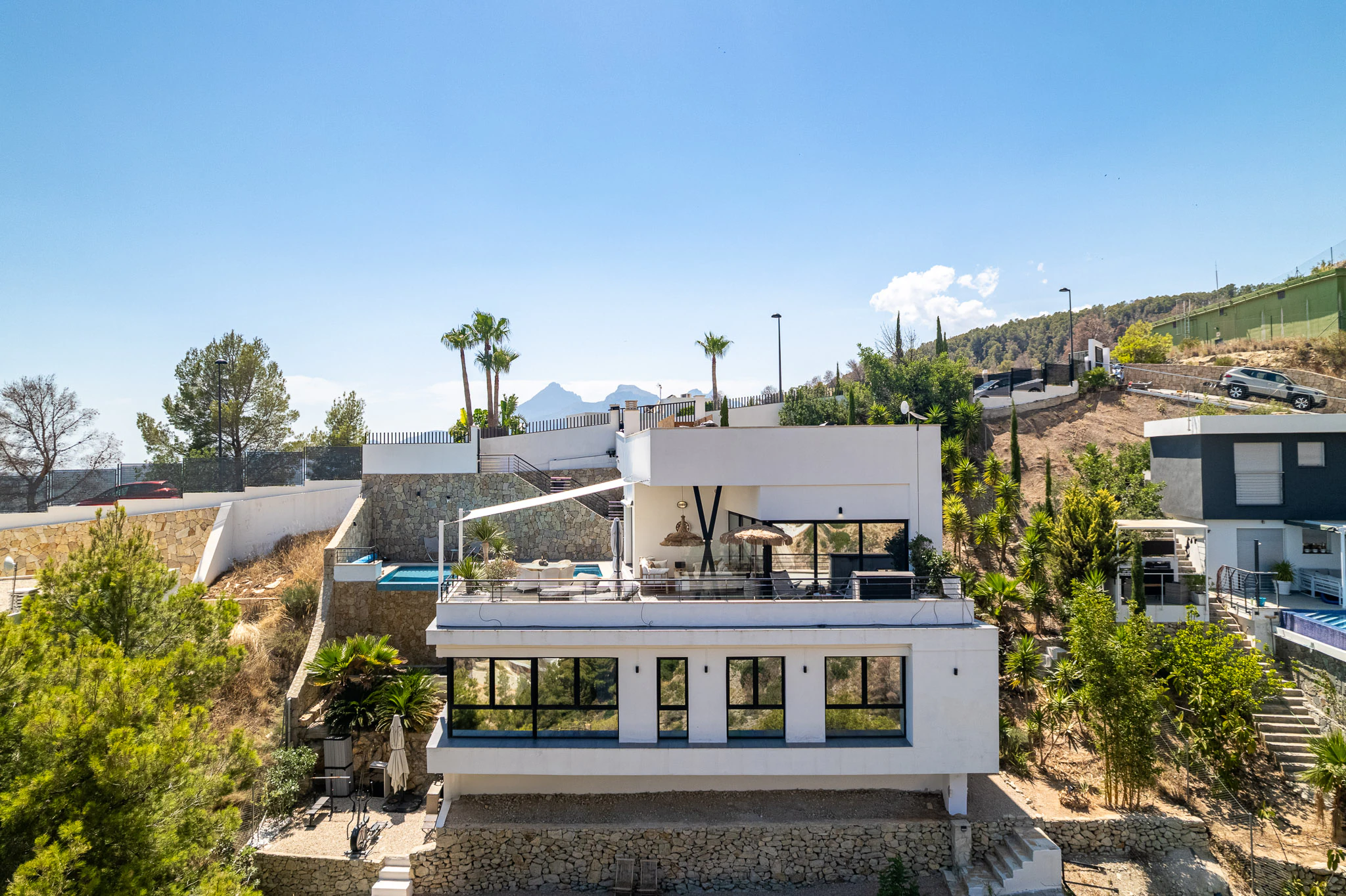 Luxury Villa in Altea with open views and High-End Finishes