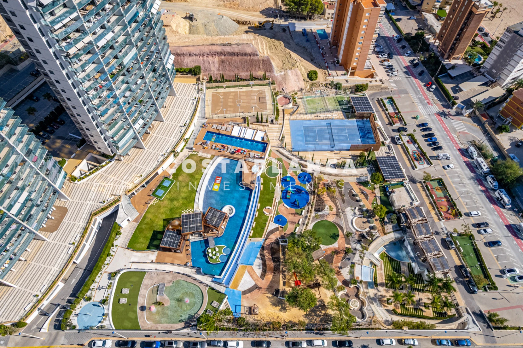 Moderne Luxuswohnung mit Meerblick zum Verkauf in Sunset Drive, Benidorm