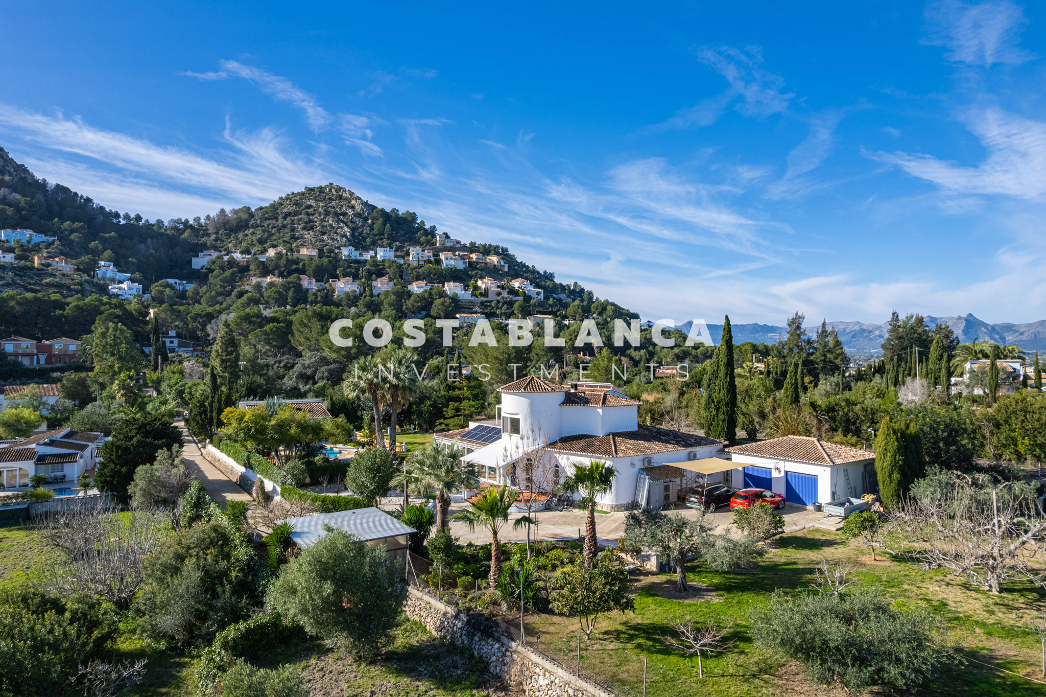 Fully Modernized Luxury Villa with Guest Apartment and Solar Energy for sale in Denia