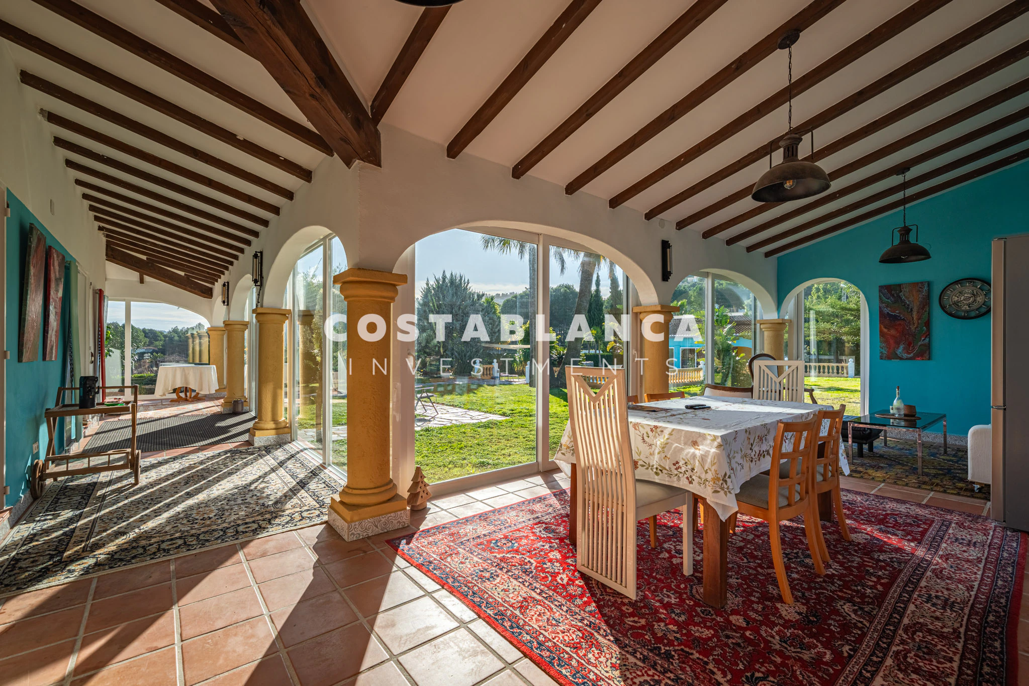 Fully Modernized Luxury Villa with Guest Apartment and Solar Energy for sale in Denia