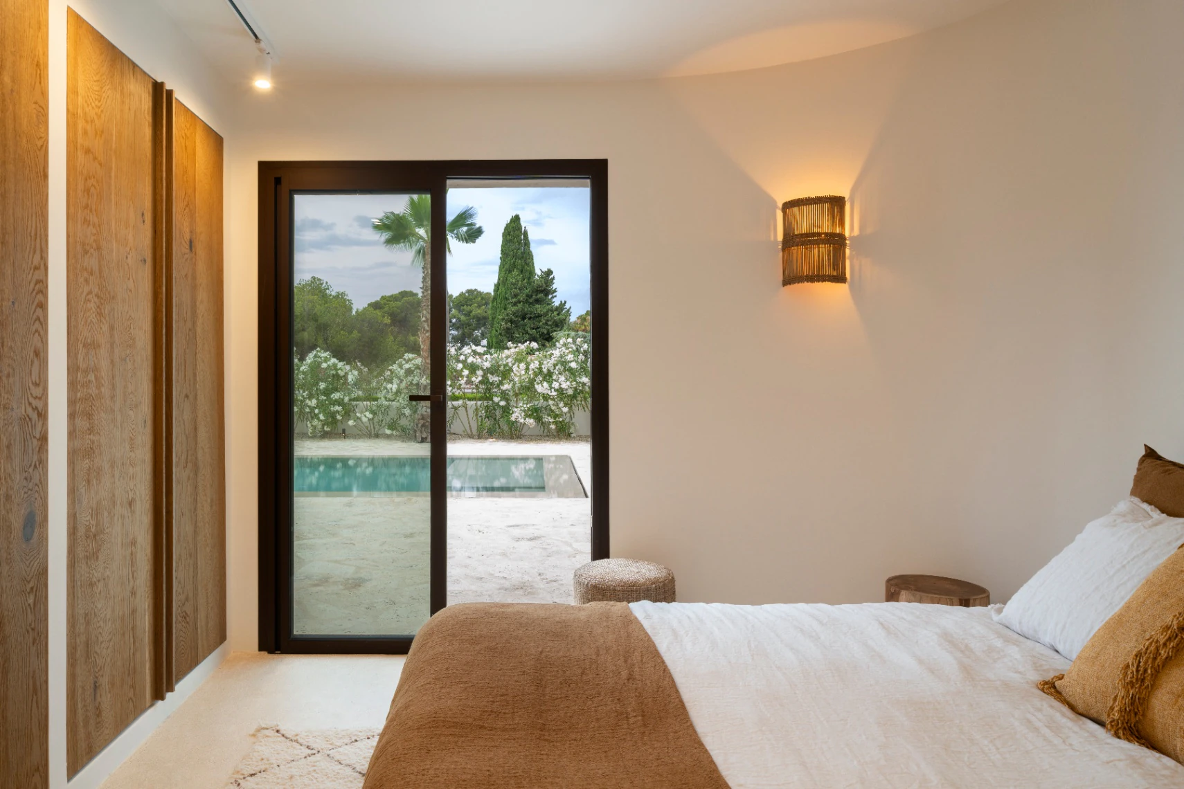 Architectonische villa te koop in Benissa