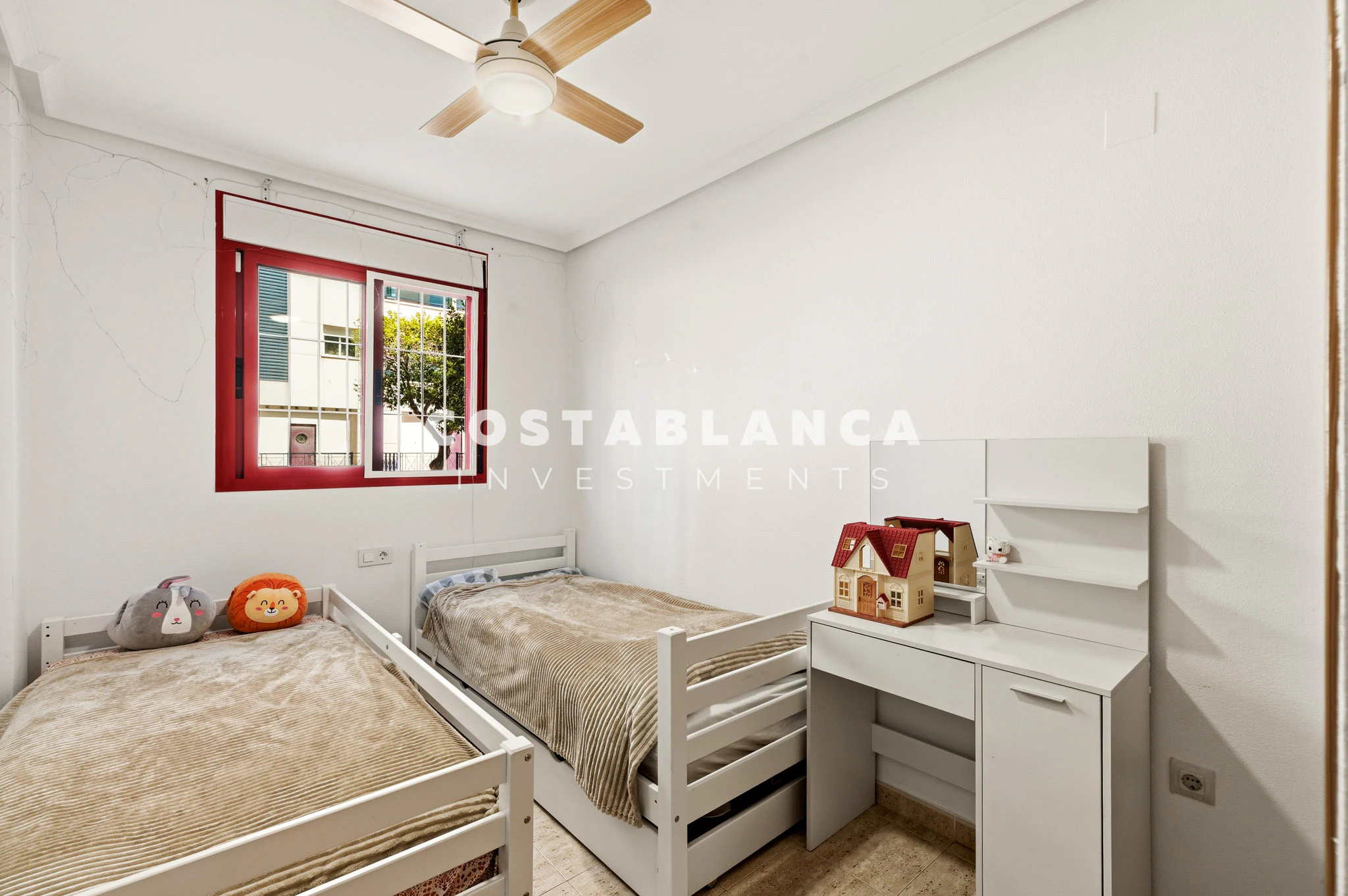 Well Located Apartment Near the Beach with Excellent Rental Appeal for sale in Villajoyosa