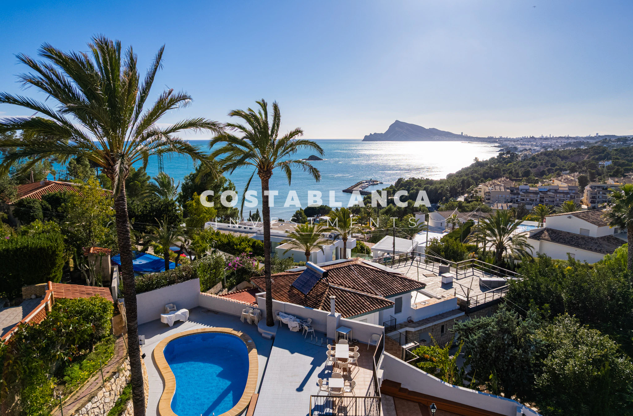 Centrally Located Hotel with Sea Views and Apartment Conversion Opportunity for sale in Altea