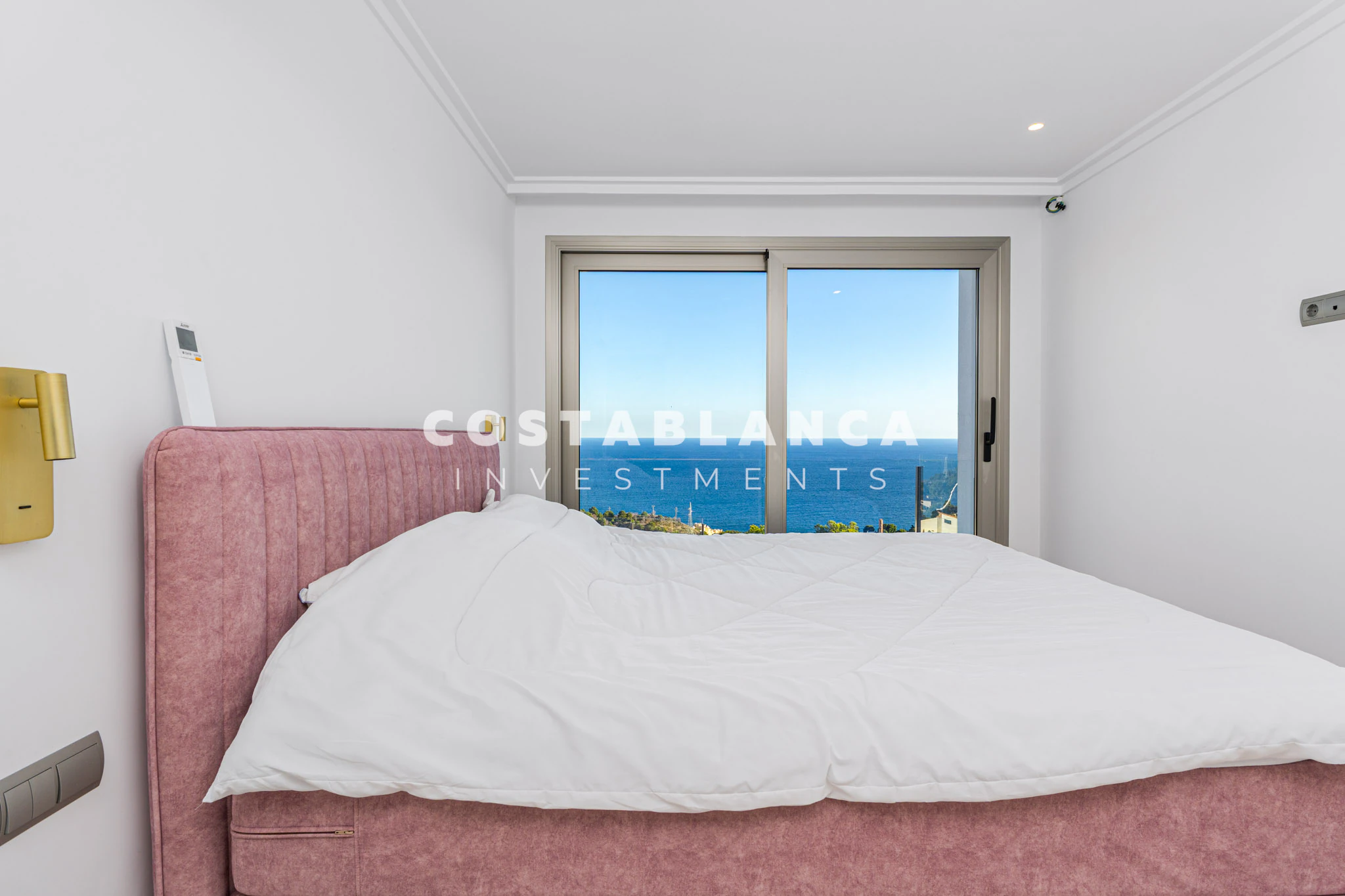 Contemporary Luxury Villa with Panoramic Mediterranean Views for sale in Altea