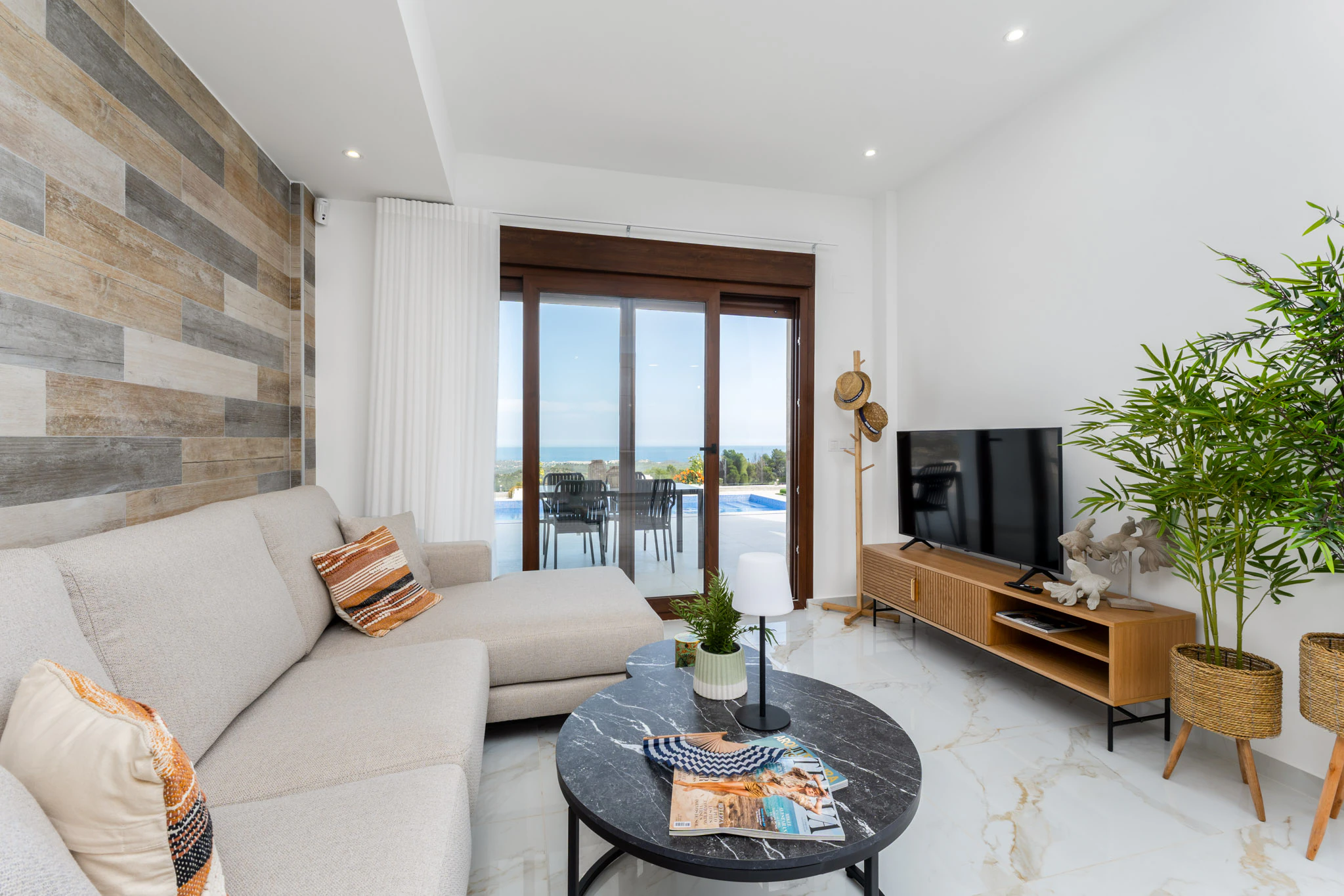 Neubau Moderne Villa zum Verkauf in Polop mit moderner Architektur