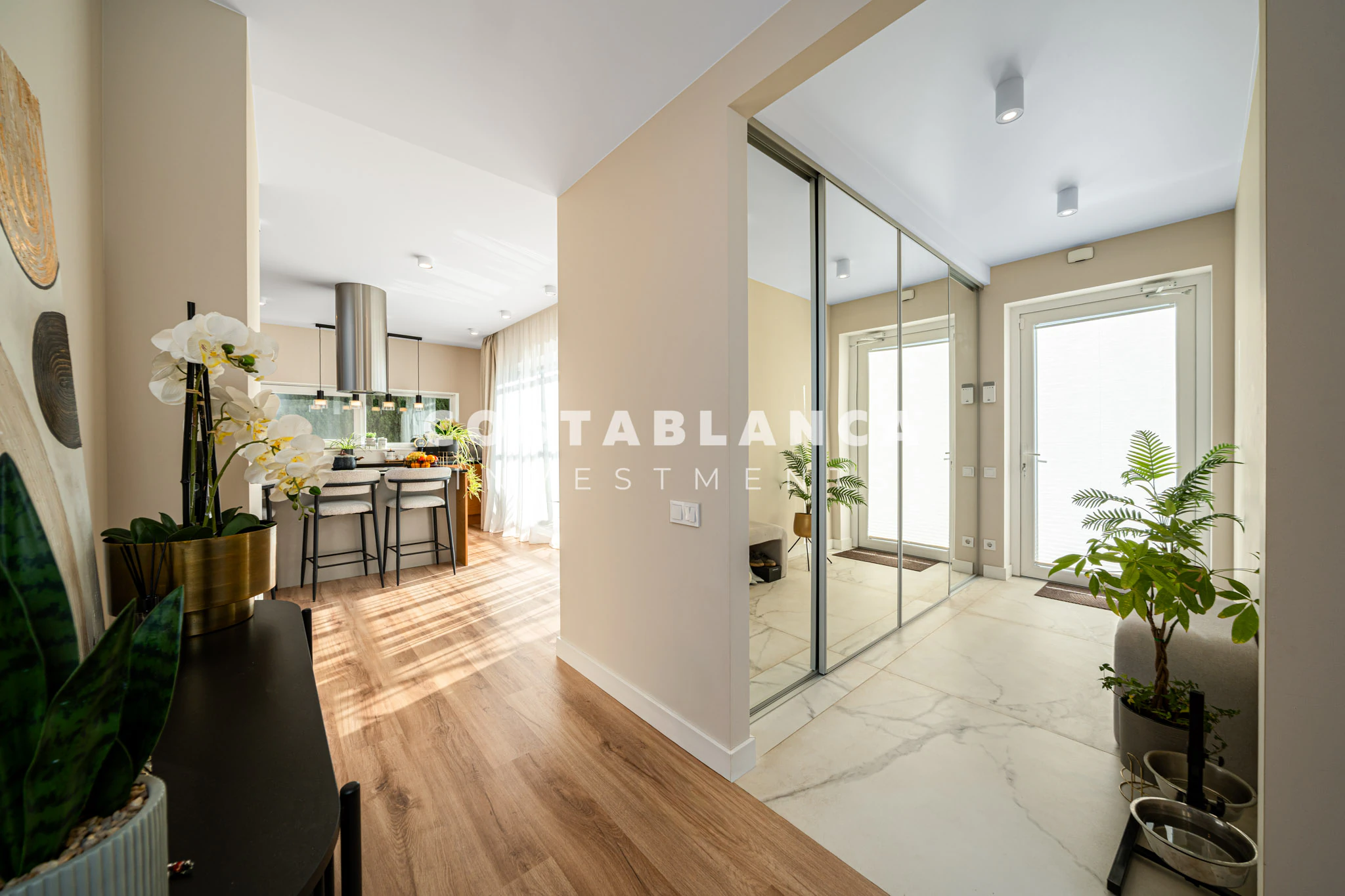 Villa moderne élégante avec piscine privée et suite principale à vendre à Calpe