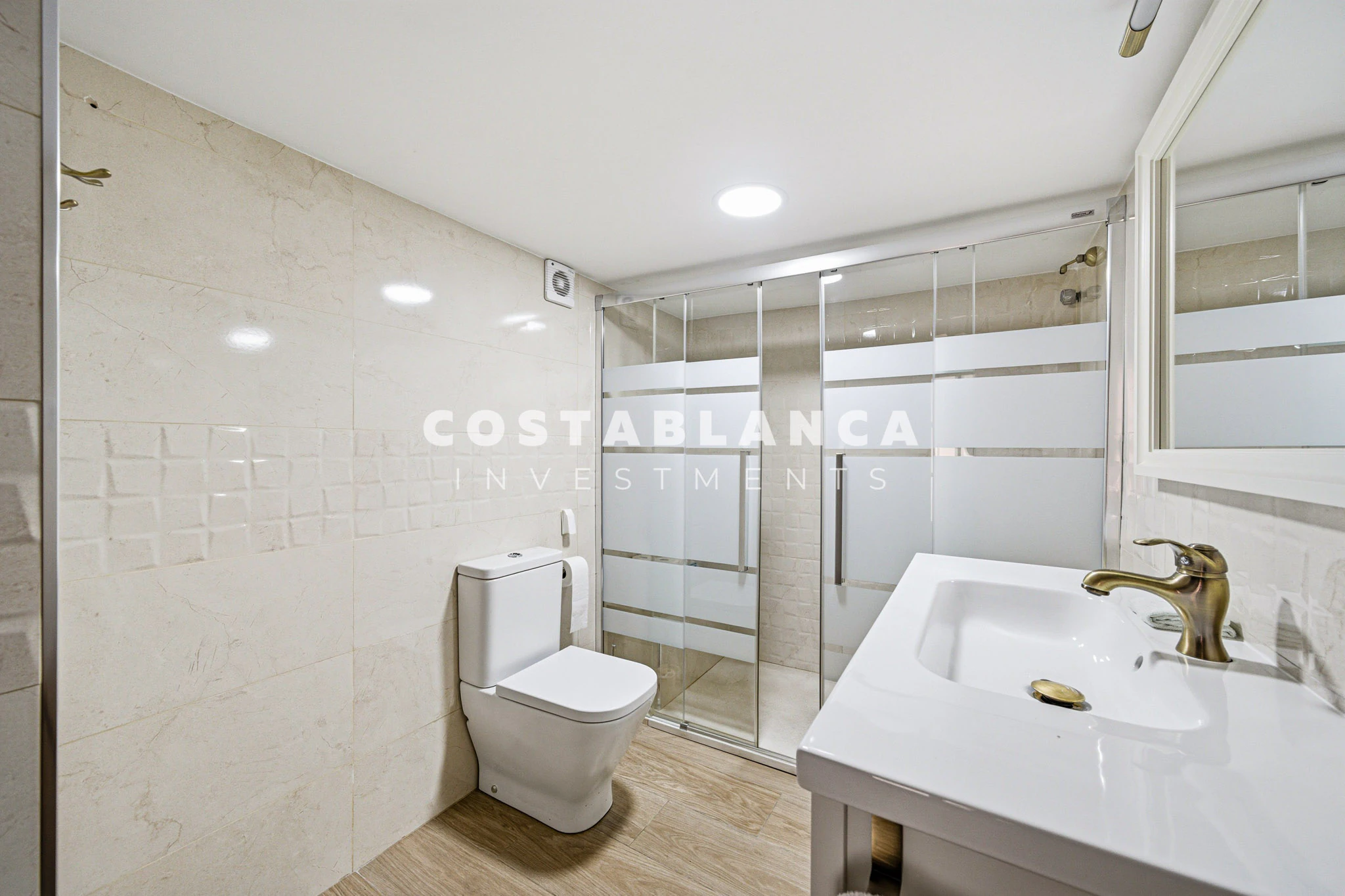 Large Family Home with Pool and Summer Kitchen for sale in La Nucía