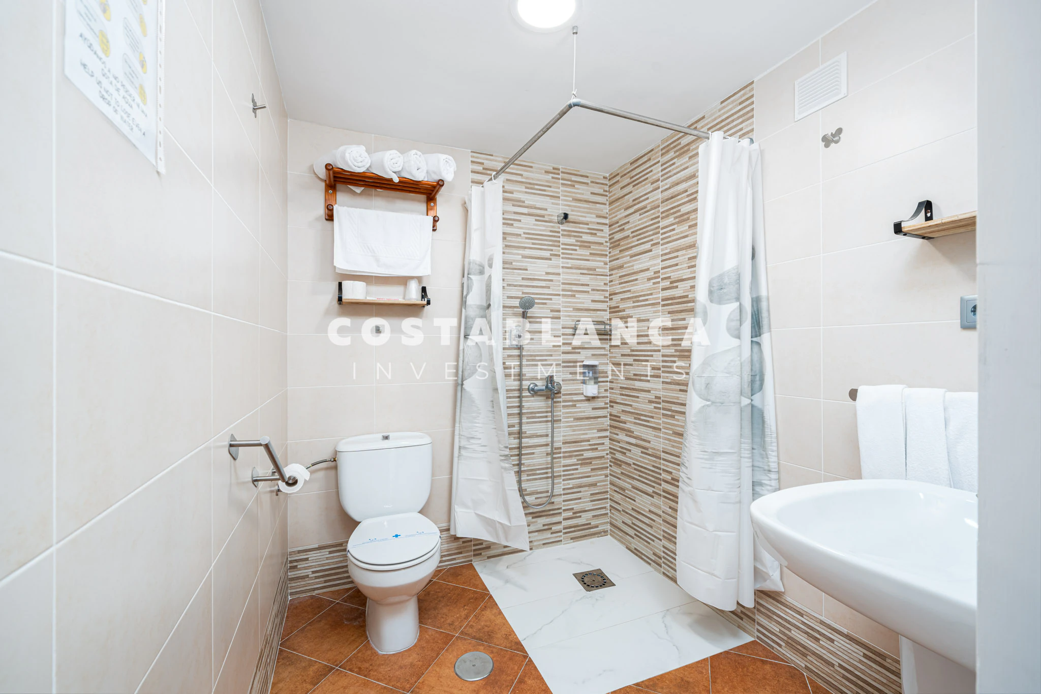Centrally Located Hotel with Sea Views and Apartment Conversion Opportunity for sale in Altea