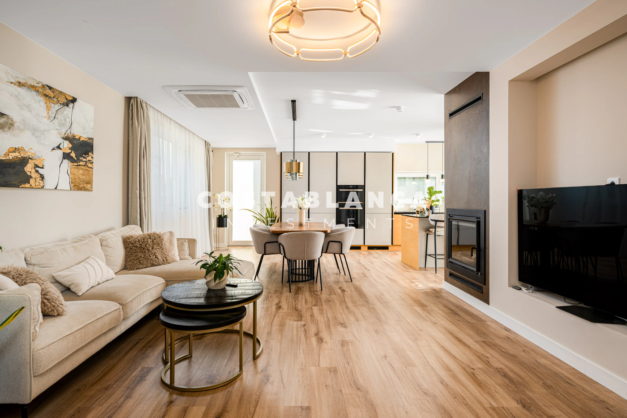 Villa moderne élégante avec piscine privée et suite principale à vendre à Calpe