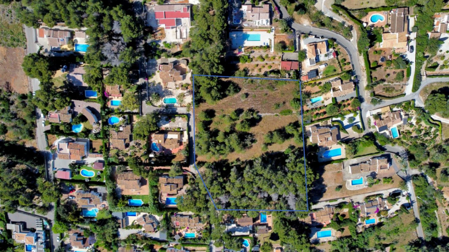 Terrain plat dans la zone prisée de Montgo à Jávea
