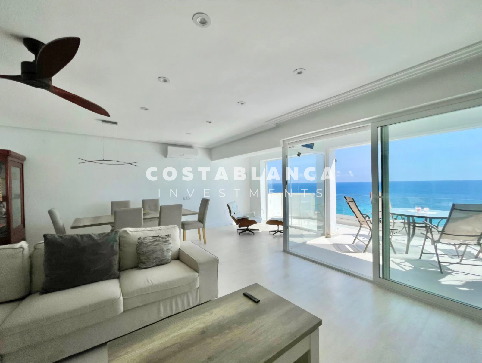 Penthouse in erster Linie mit Panoramablick auf das Meer zu verkaufen in Benidorm