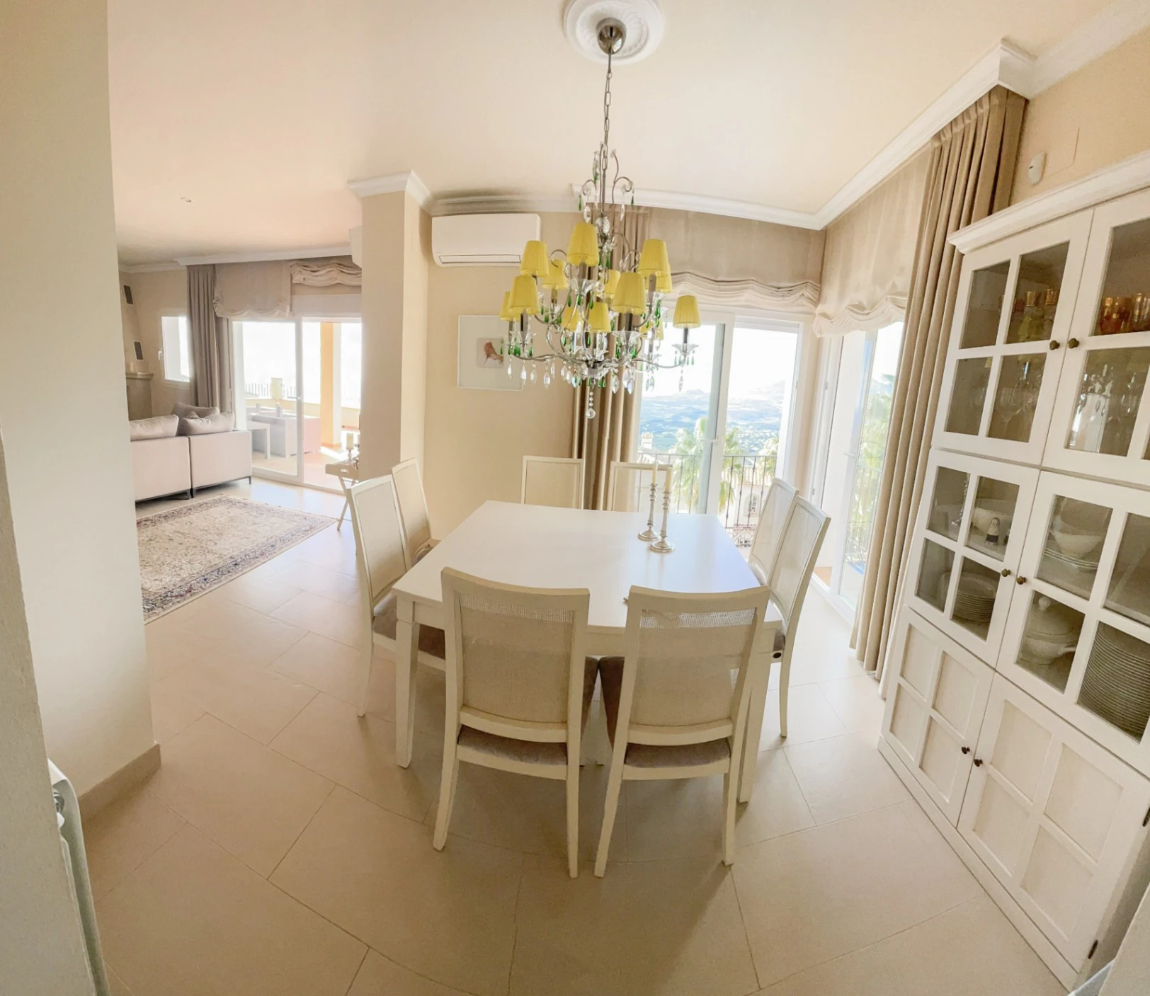 Villa méditerranéenne avec appartement d’hôtes et vue panoramique sur la mer à vendre à Altea Hills