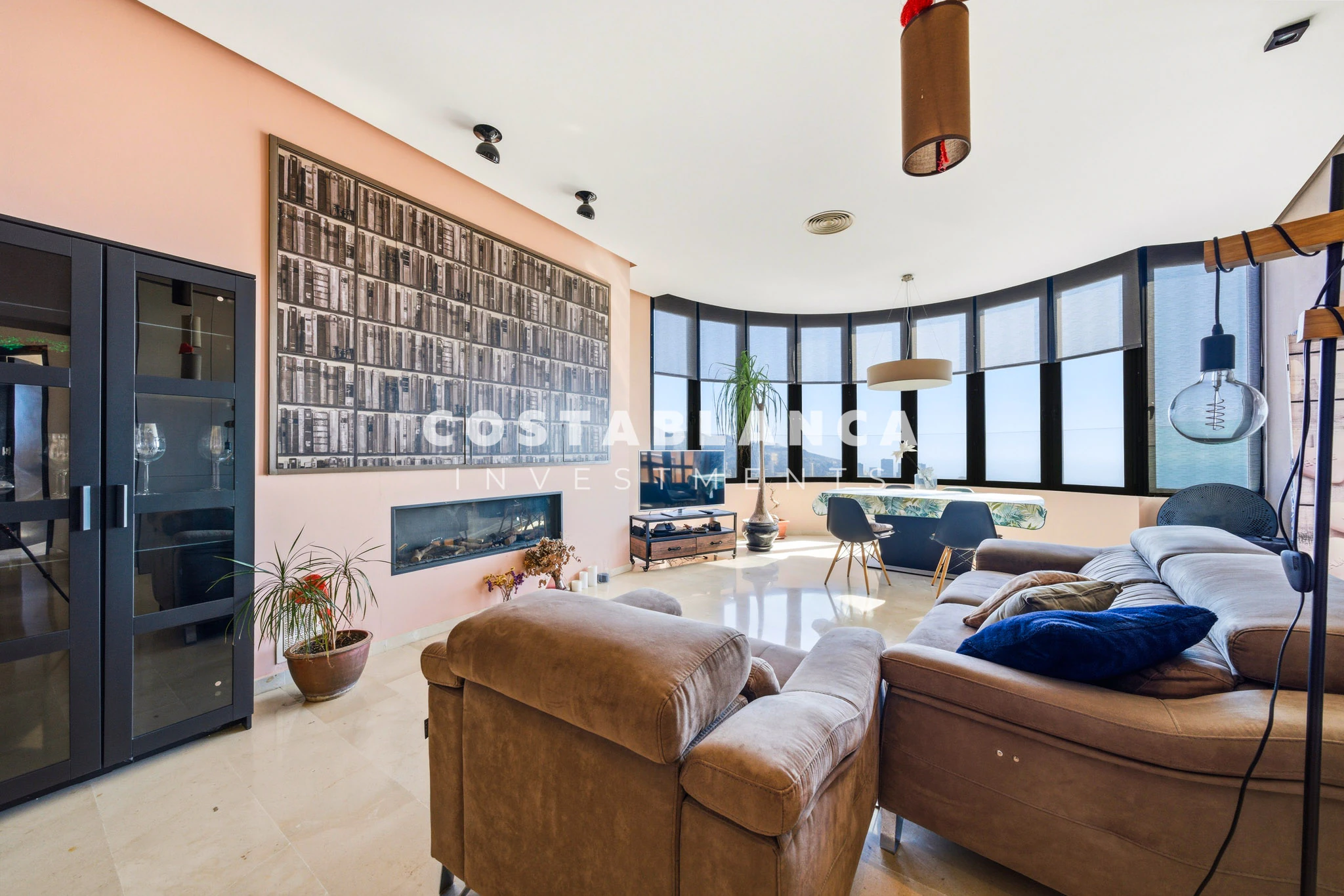 Apartment for Sale Entire 38th Floor of the Iconic Negurigane Building for sale in Benidorm