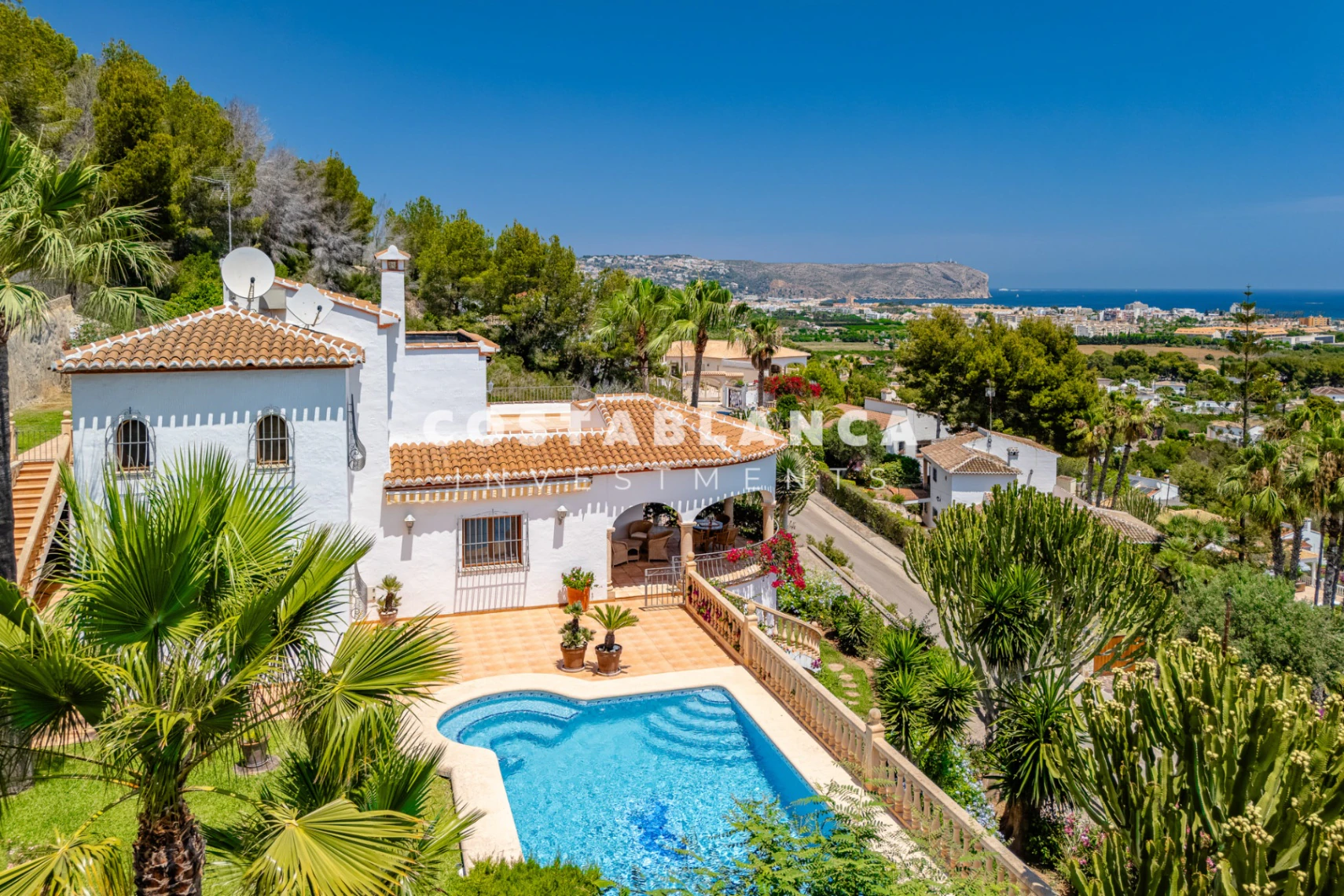 Dubbel Perceel Luxe met Ononderbroken Groenzone en Zeezicht Te Koop in Javea