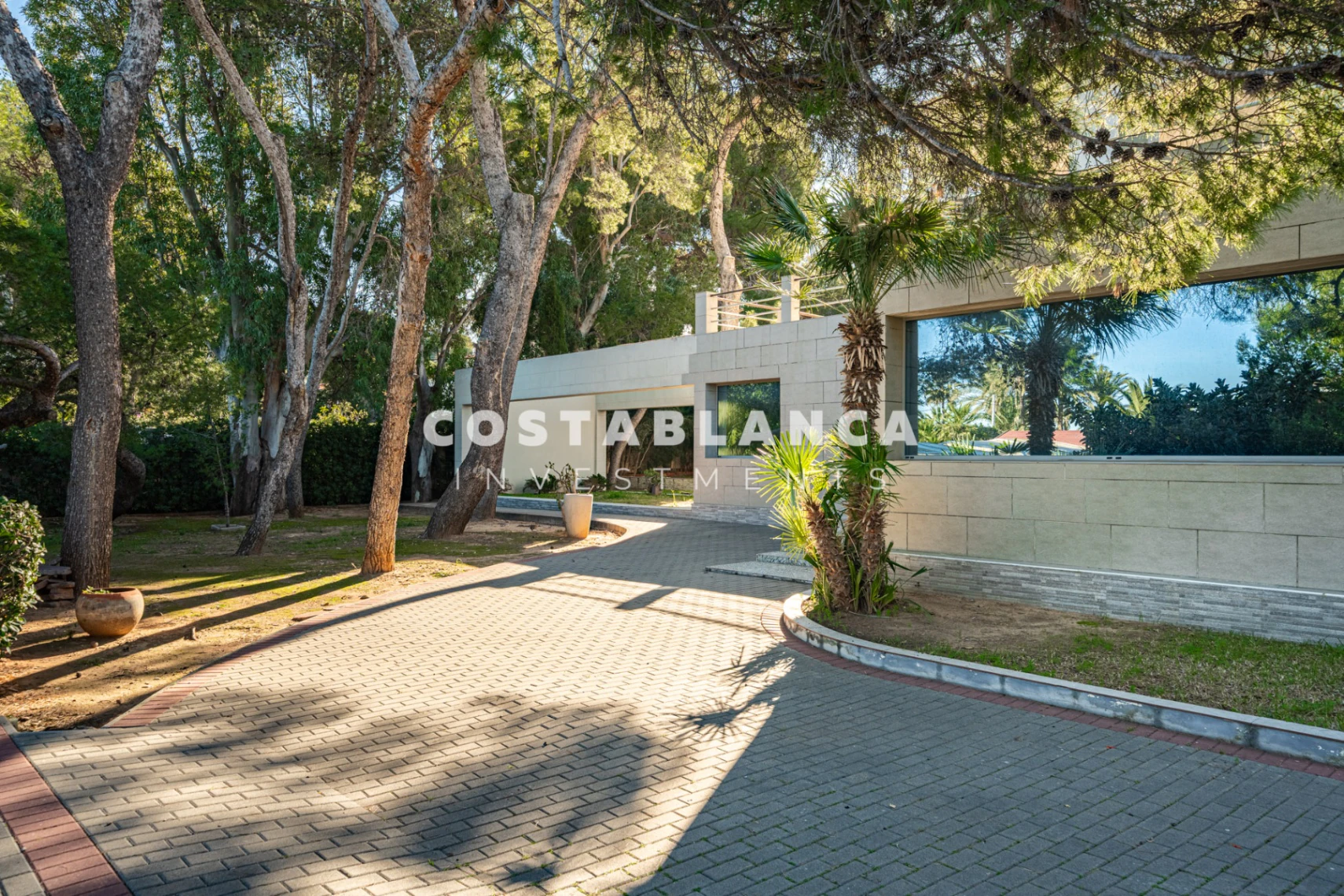 Magnificent Villa in Las Rotas, Dénia Walking Distance to the Beach