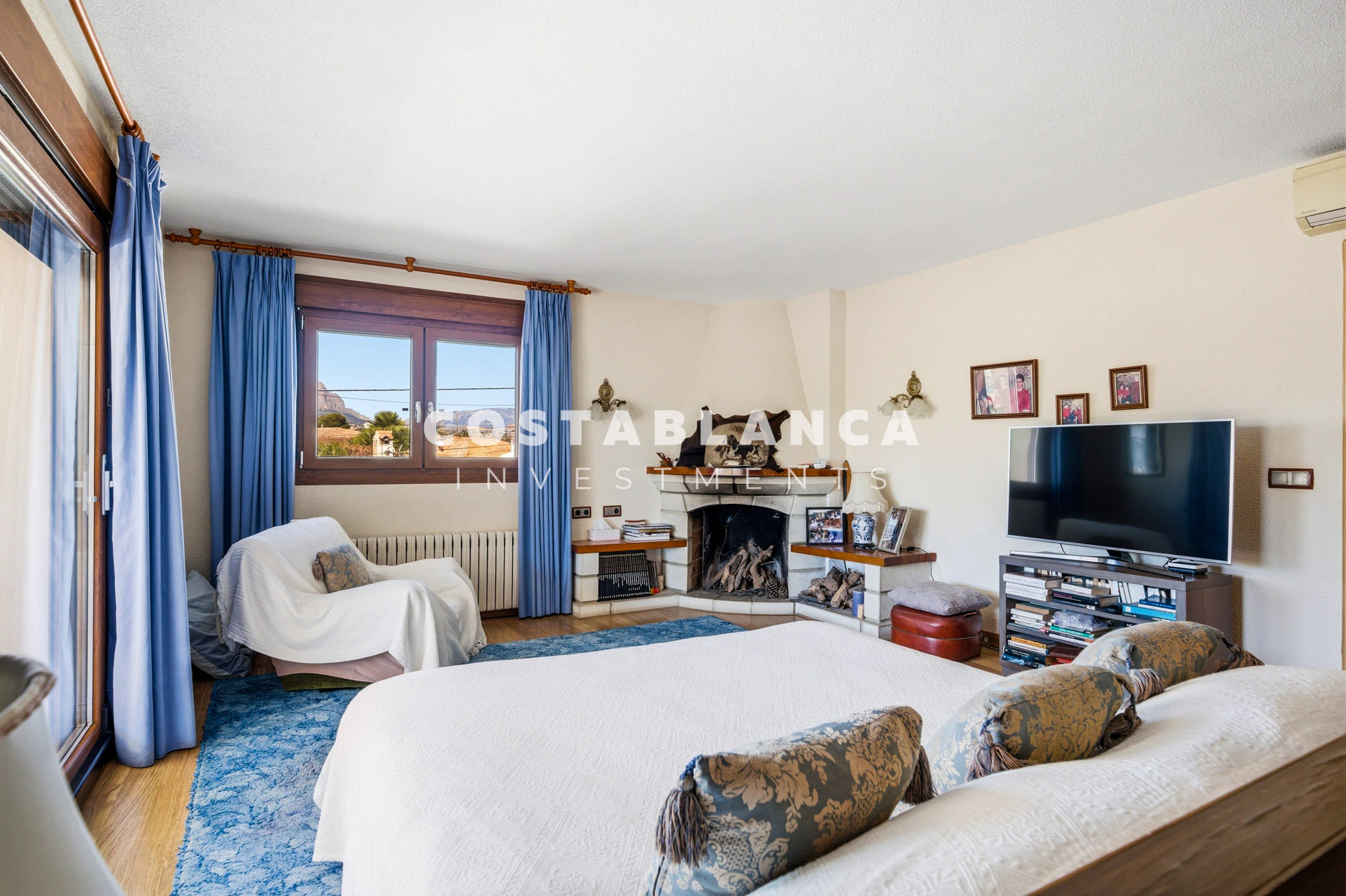 Luxuriöse mediterrane Villa zum Verkauf in Benidorm mit Garten, Terrassen und Privatsphäre