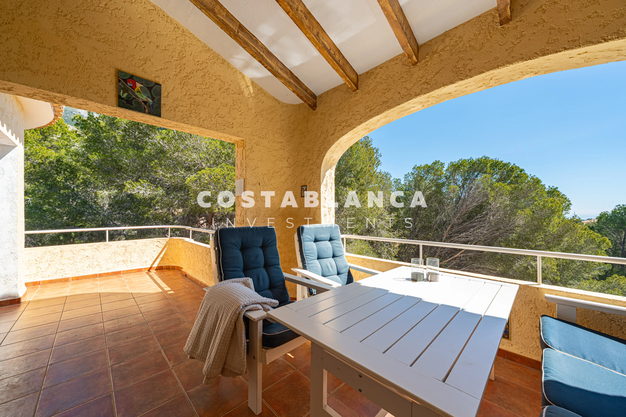 Villa privée avec vue sur la mer sur un terrain de 2 120 m2 à vendre à Altea