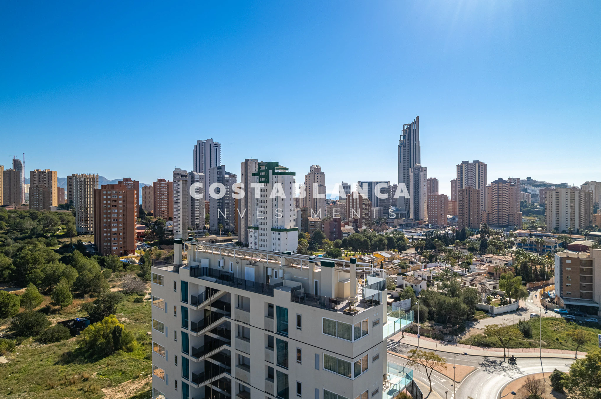 Stylish 2 Bedroom apartment Near Beach and Shopping for sale in Finestrat