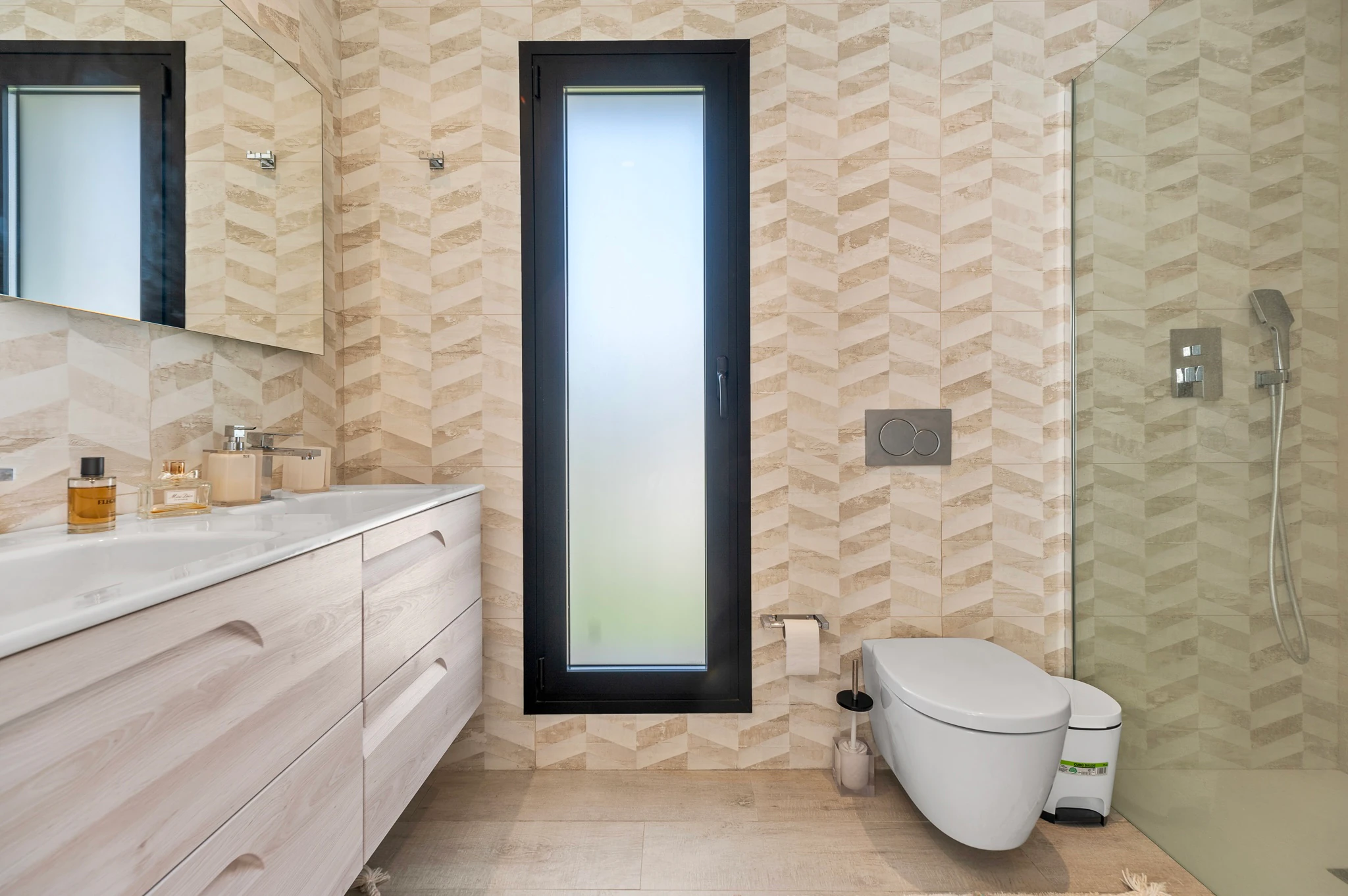 Villa Moderna en Venta en Finestrat con Garaje y Solarium