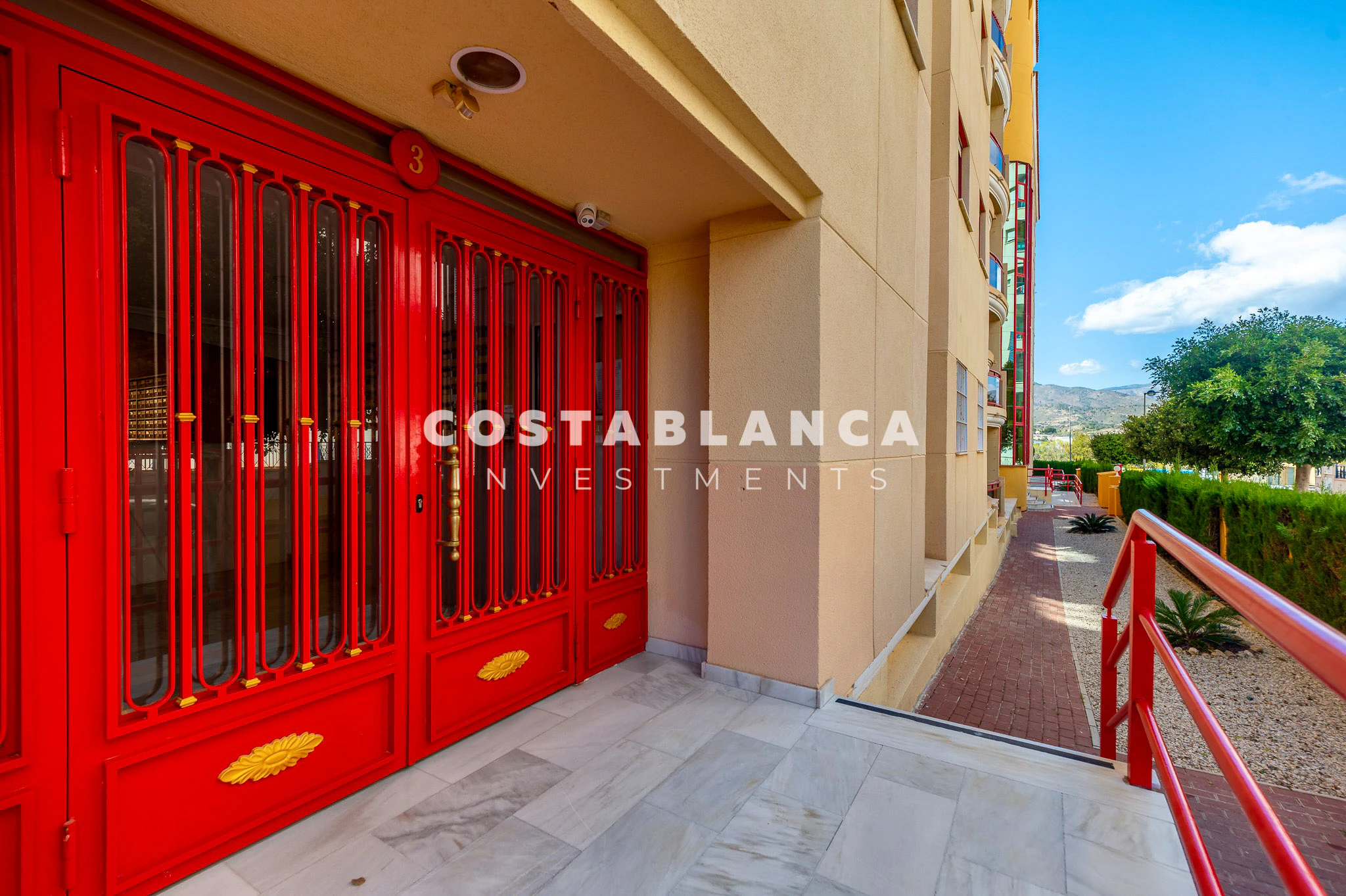Well Located Apartment Near the Beach with Excellent Rental Appeal for sale in Villajoyosa