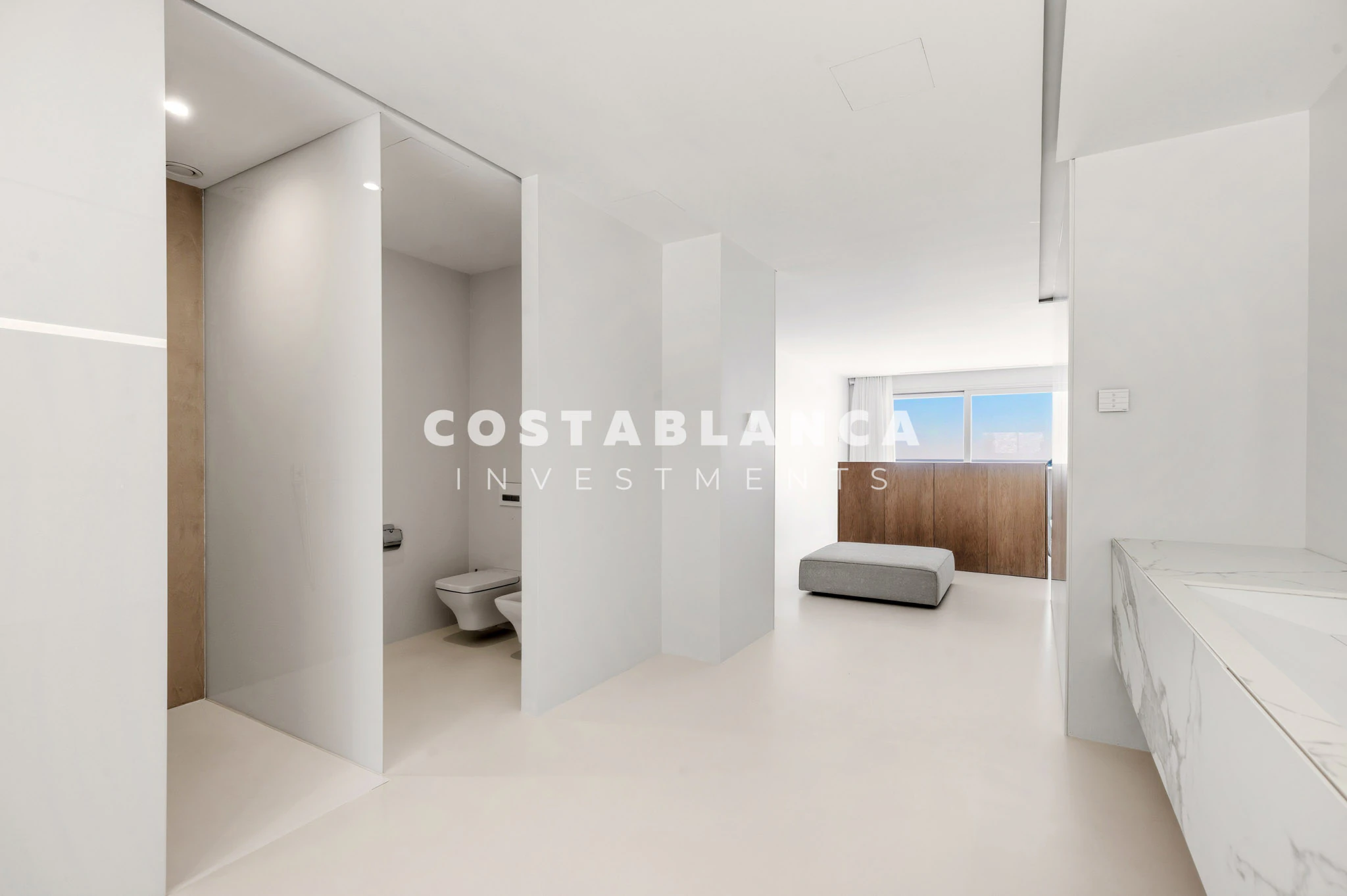 Luxury Penthouse with Panoramic Sea & Mountain Views for sale in Altea La Vella