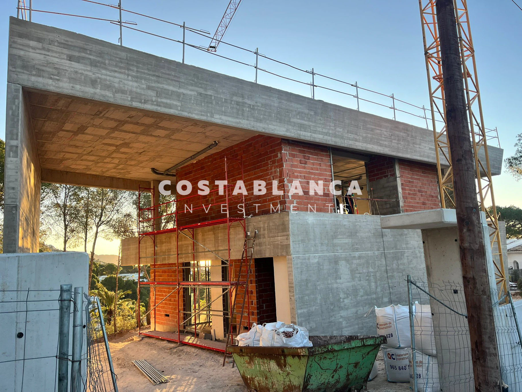 Eine private Luxusvilla, die Design, Komfort und Nachhaltigkeit in Altea vereint.