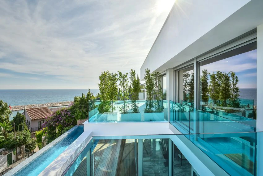 Obra maestra arquitectónica con vistas panorámicas al mar en venta en Calpe
