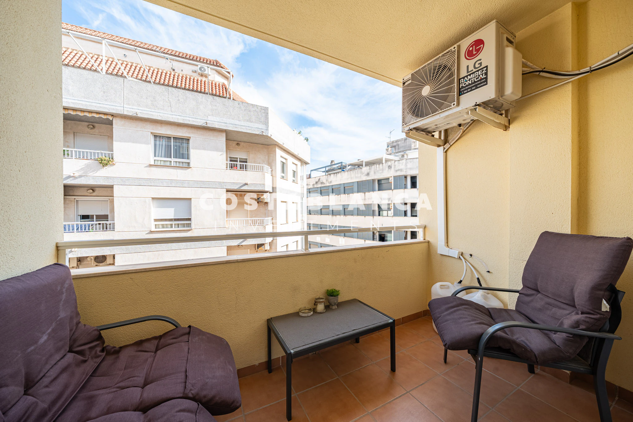 Spacious 3 Bedroom, Apartment in Central Dénia