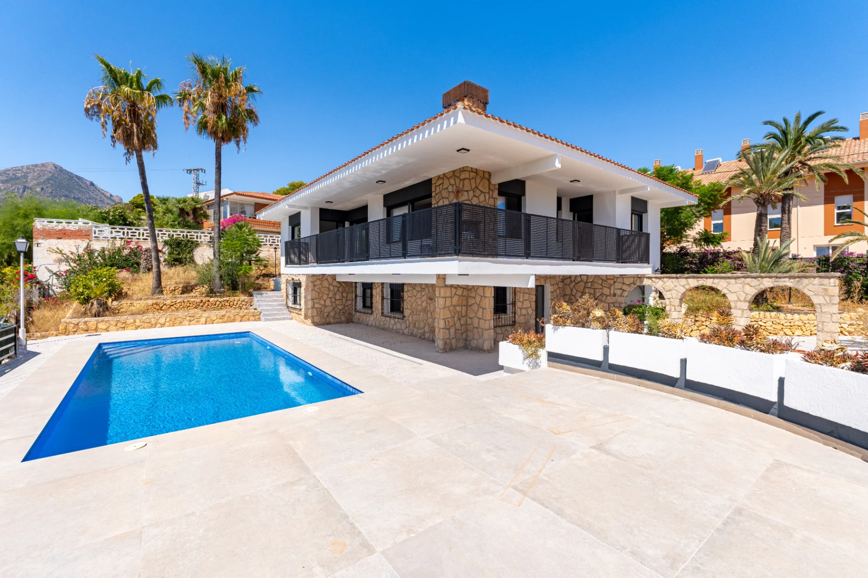 Spacious Modern Villa for sale in La Nucia with Large Plot and Views